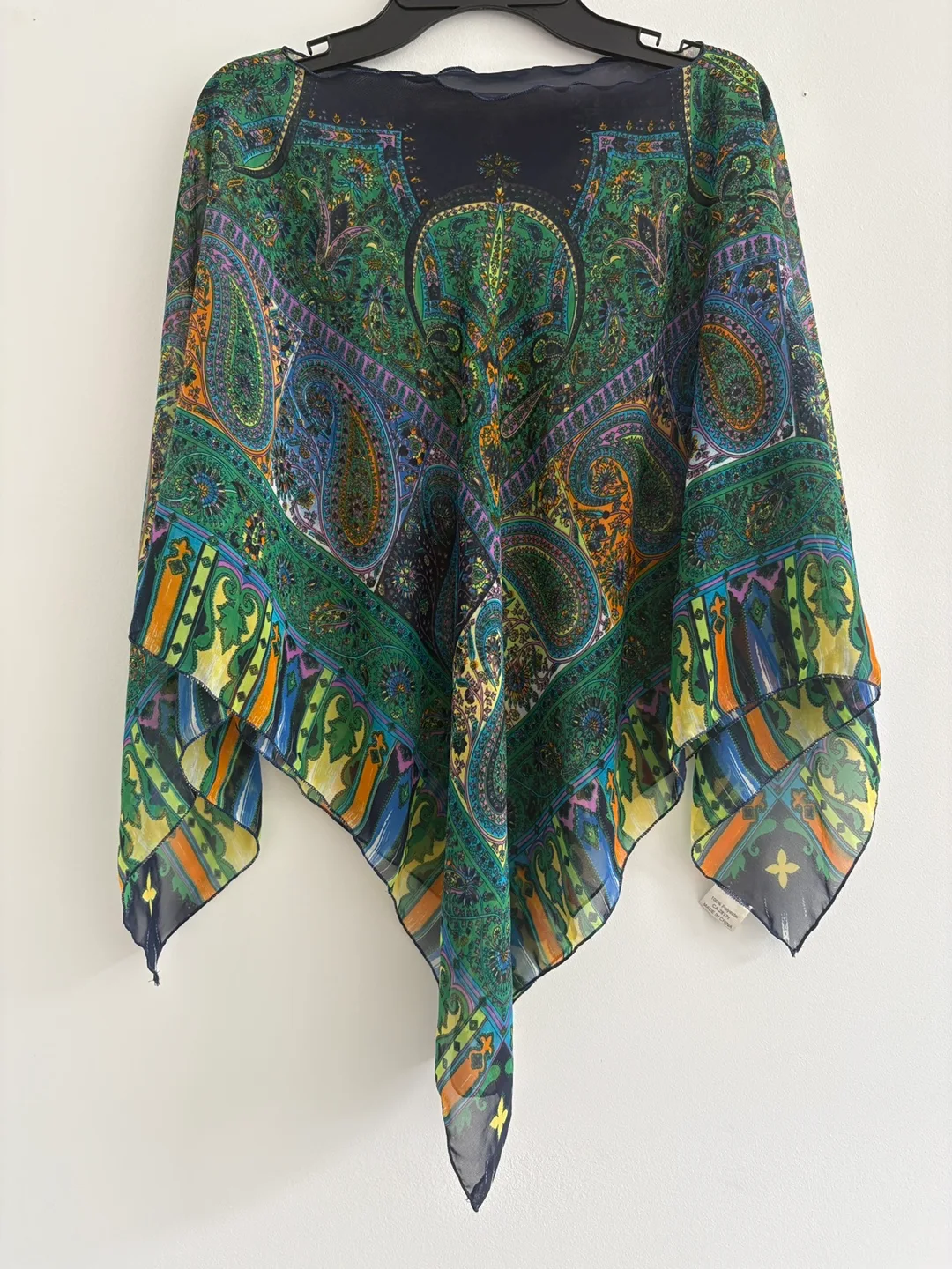 Beautiful Paisley Print Scarf! thumbnail