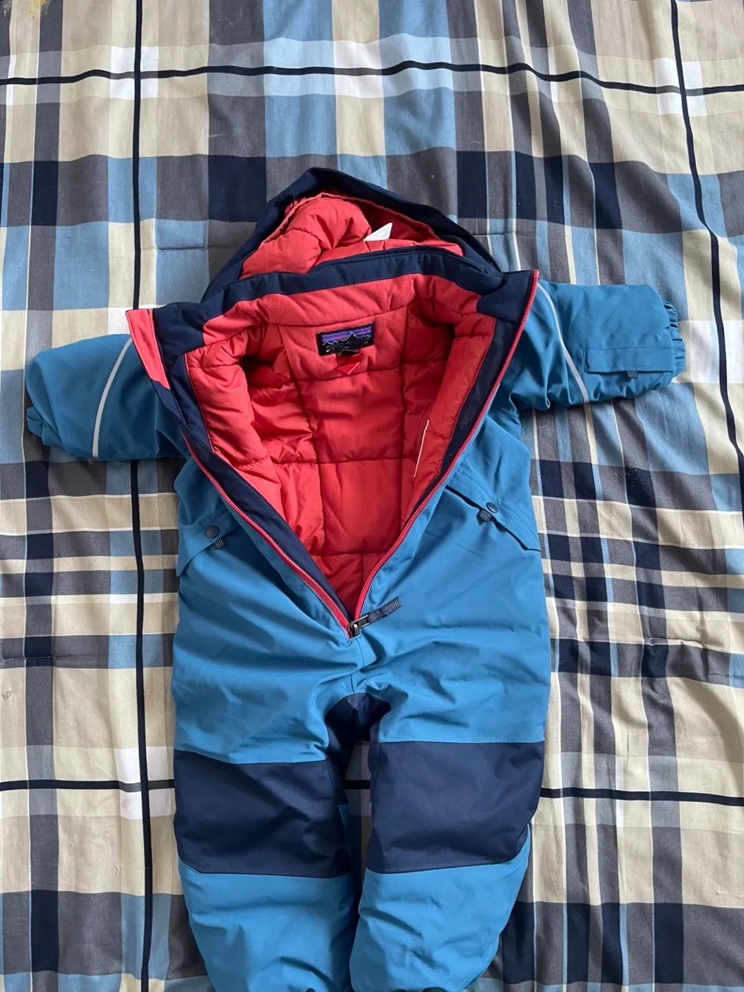 Patagonia Baby Snow Pile One-Piece Junior Snow Suit image indicator(3)