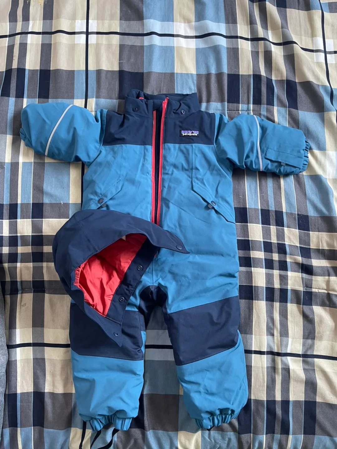 Patagonia Baby Snow Pile One-Piece Junior Snow Suit image indicator(4)