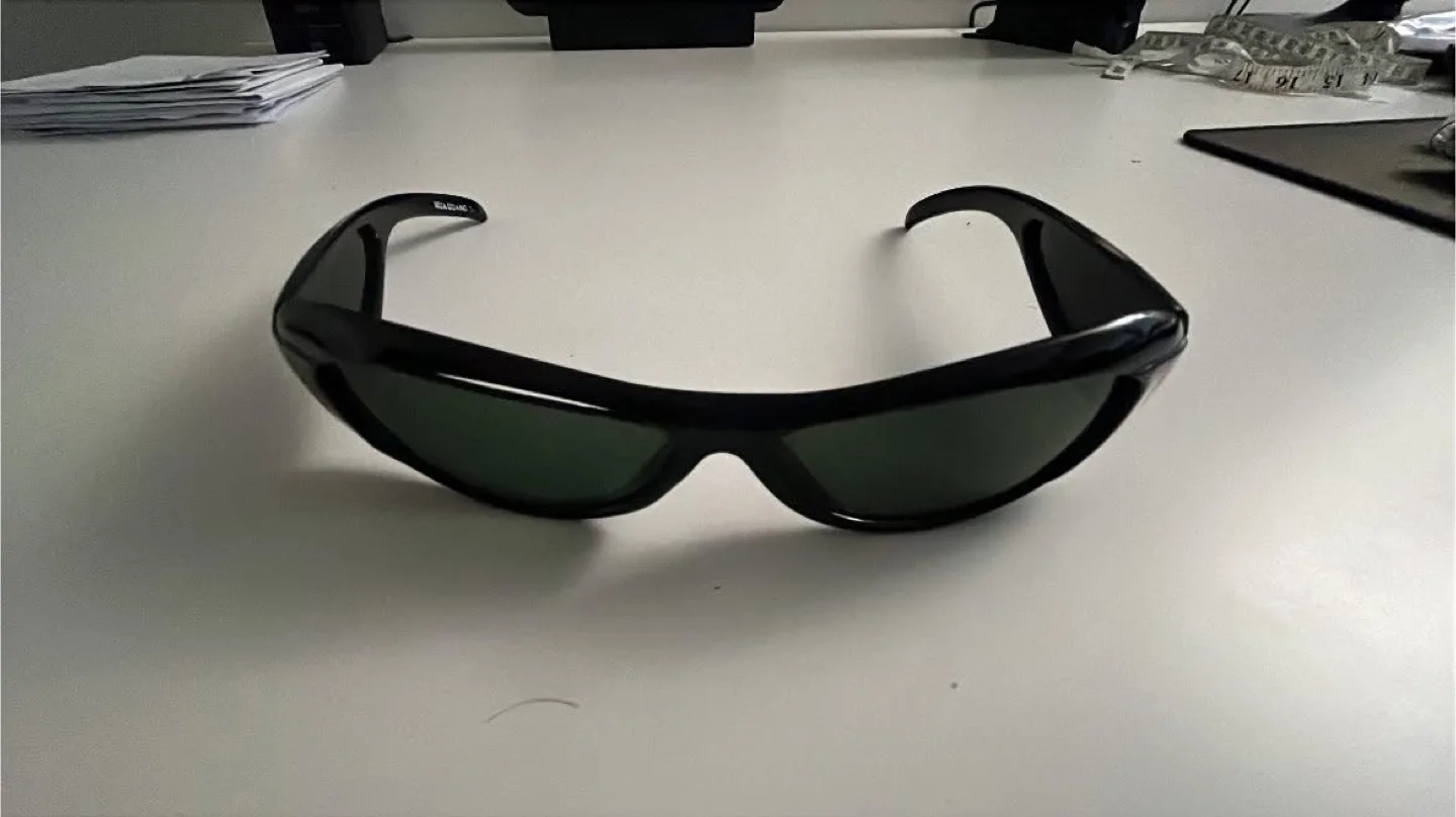 Sunglasses thumbnail