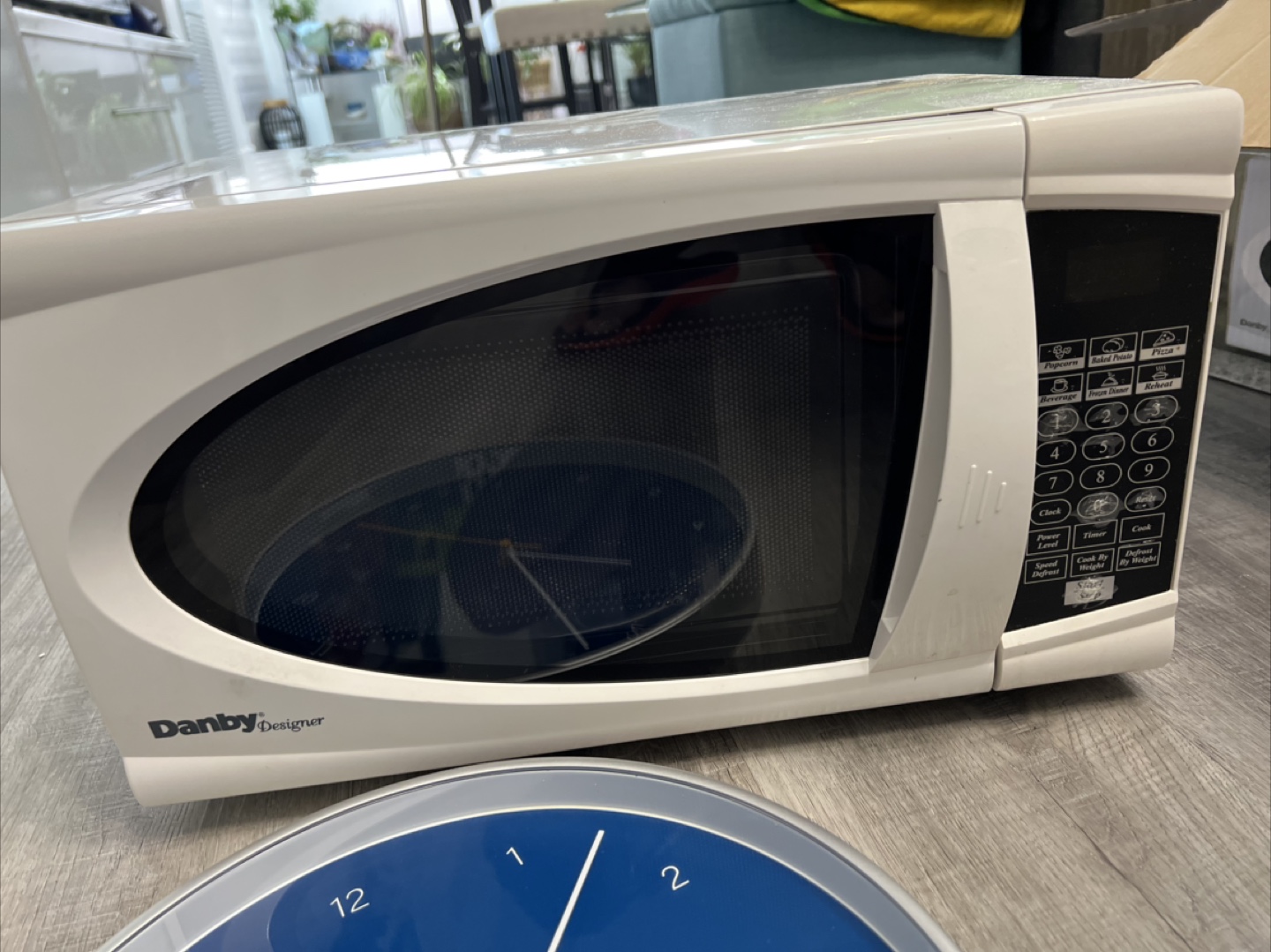Danby Designer DMW799W Microwave Oven - White - photo 2