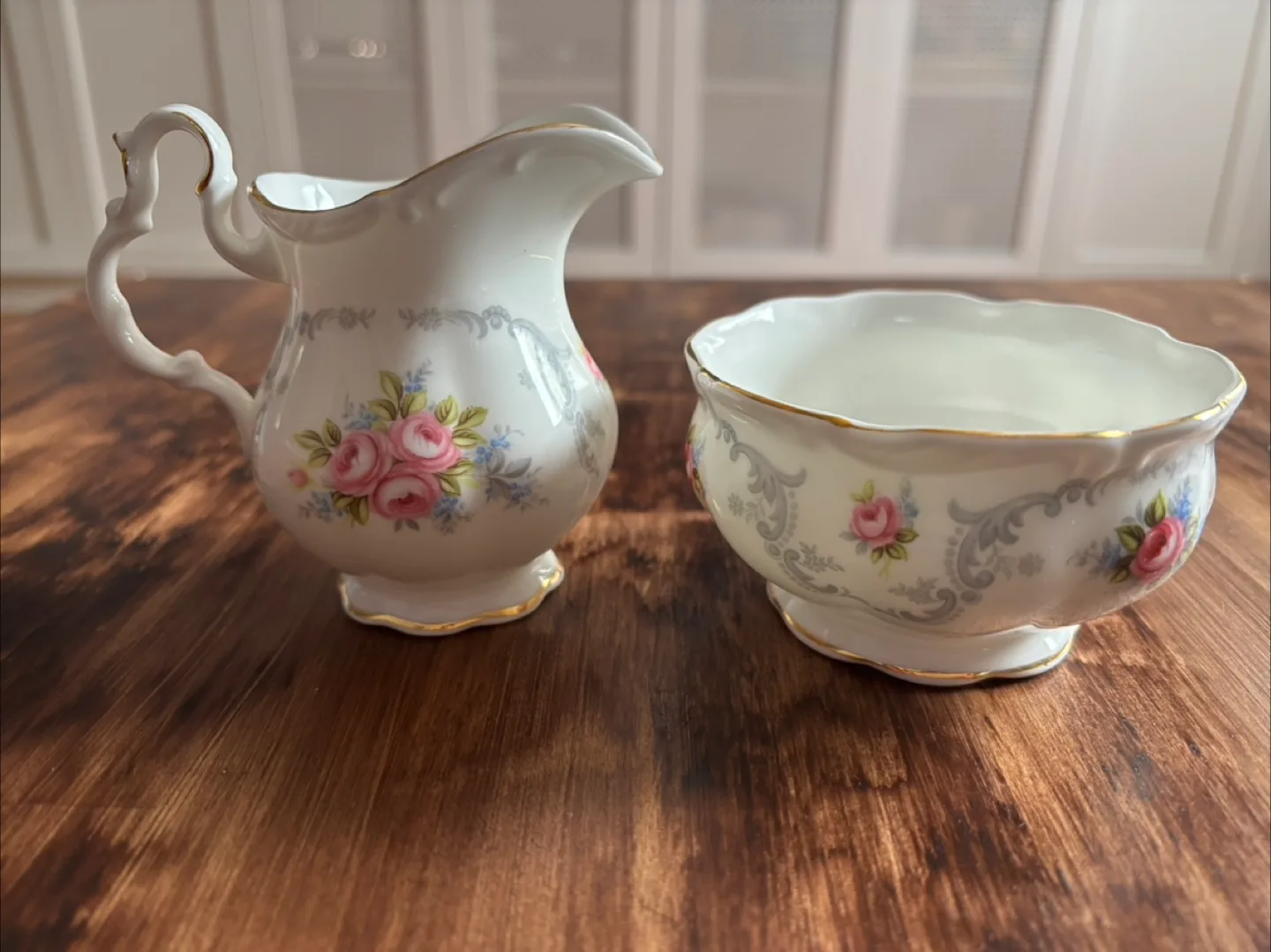 Royal Albert Bone China - Assorted image indicator(4)