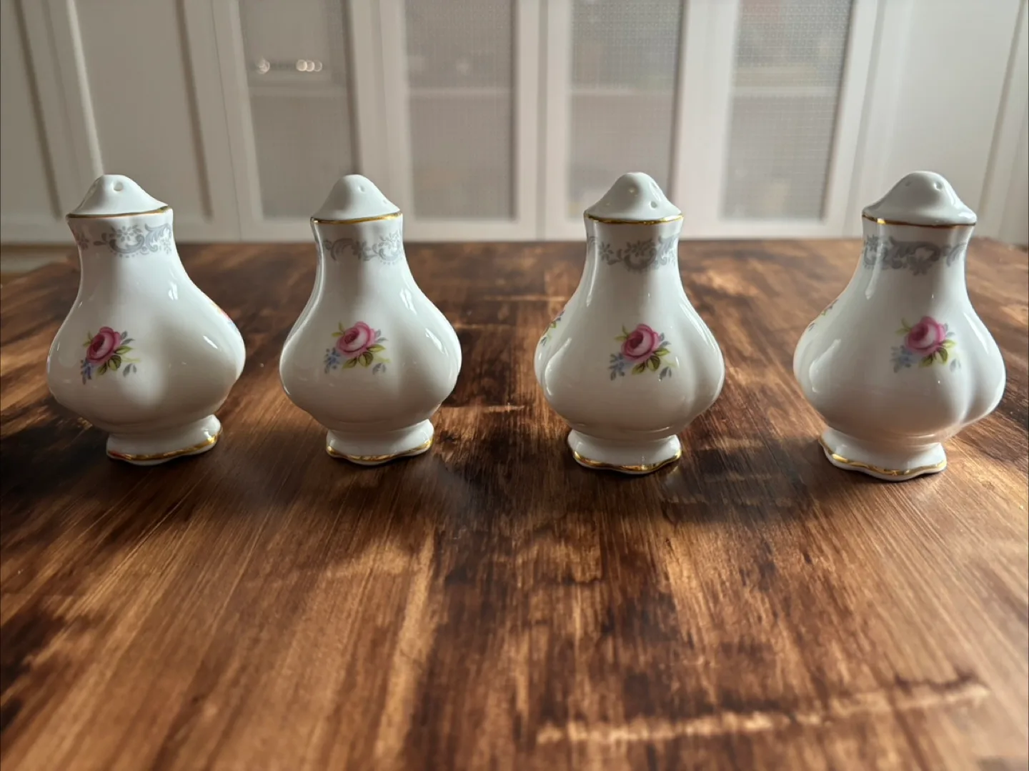 Royal Albert Bone China - Assorted image indicator(6)