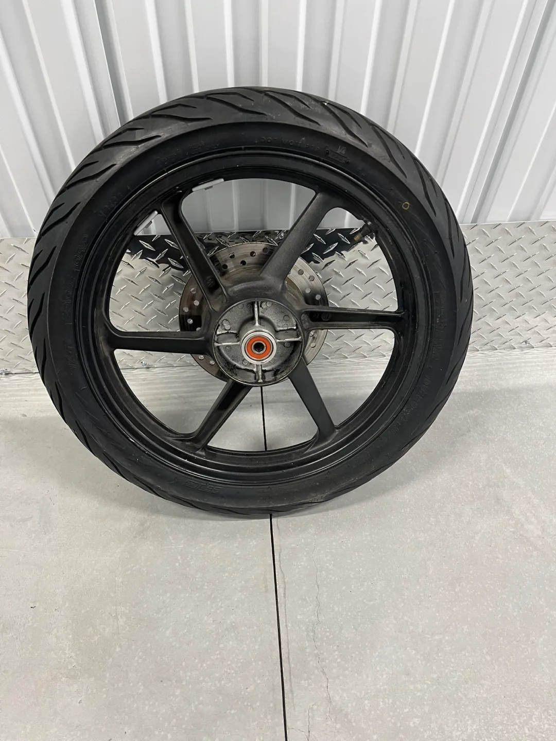 Motorcycle Tire 100/80-17 M/C thumbnail