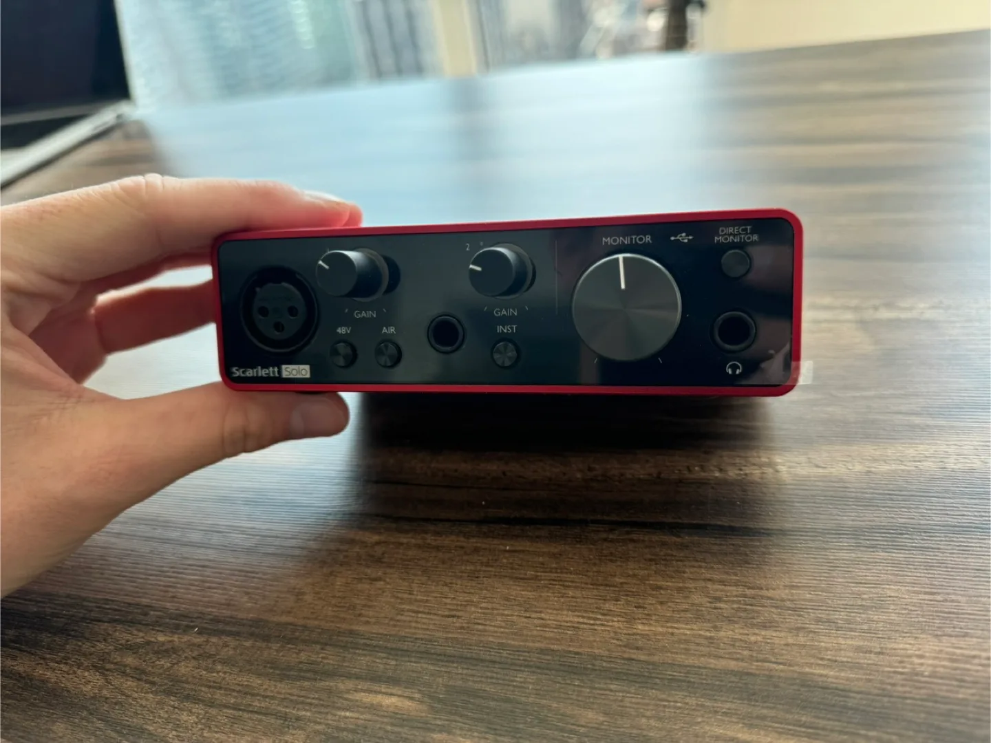 Focusrite Scarlett Solo 3rd Gen Audio Interface - Red image indicator(3)