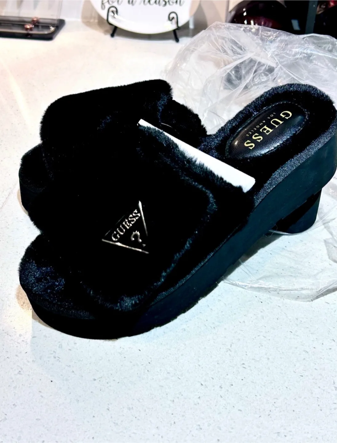 🍓NEW! GUESS Fur 2-3" Plush Platform Slide Sandals image indicator(4)