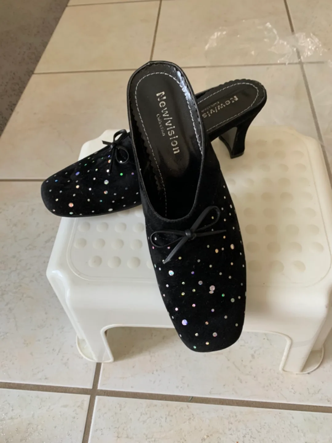 New Vision Collection Black Heels - Size 235 thumbnail
