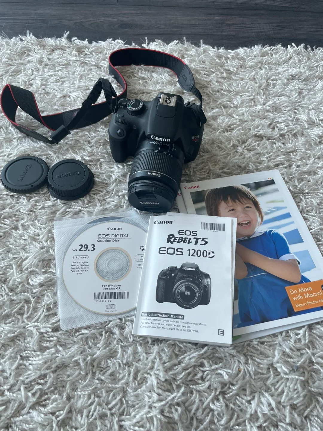 Canon EOS Rebel T5 / EOS 1200D Camera thumbnail