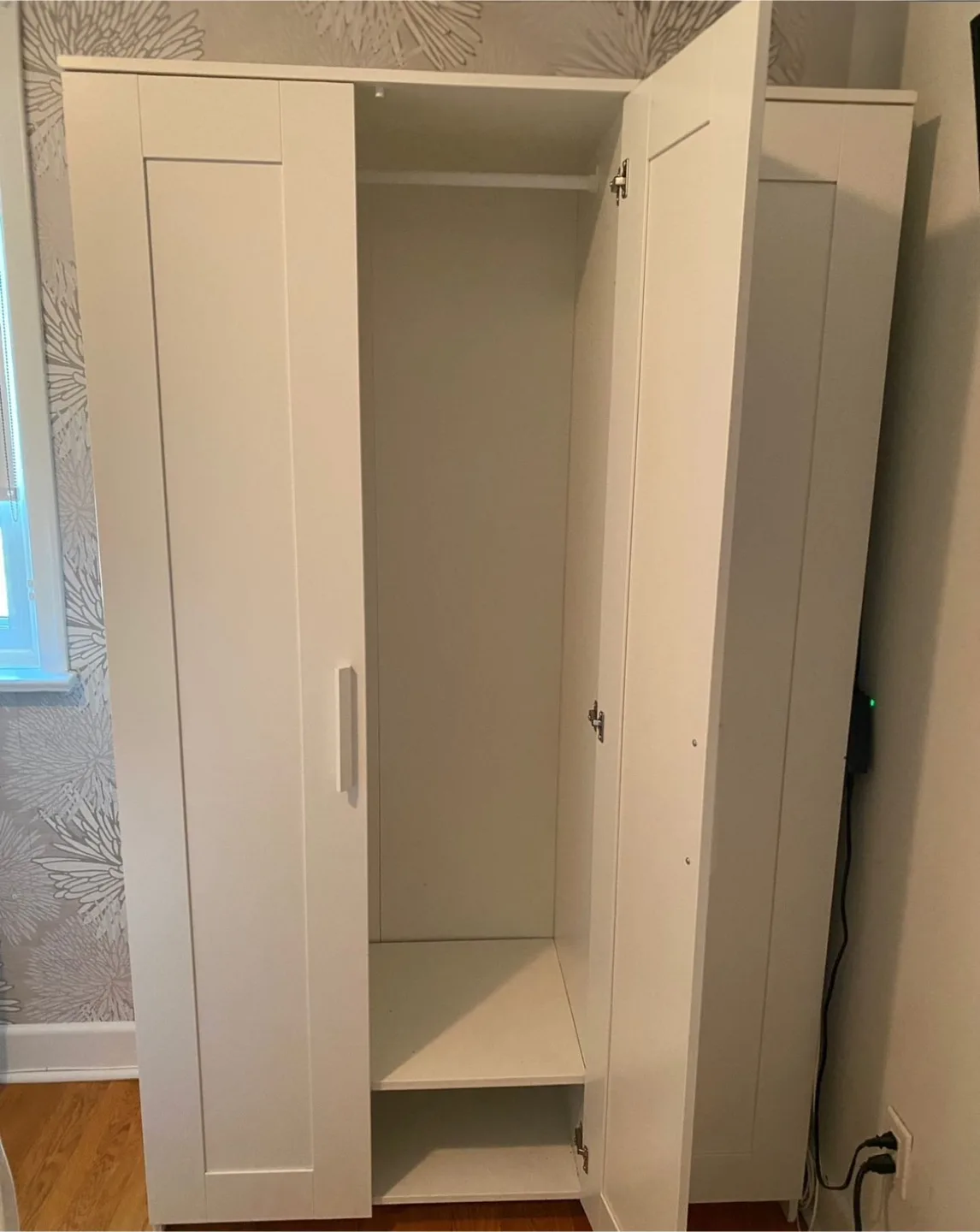 IKEA Brimnes Wardrobe with 3 Doors - White image indicator(2)