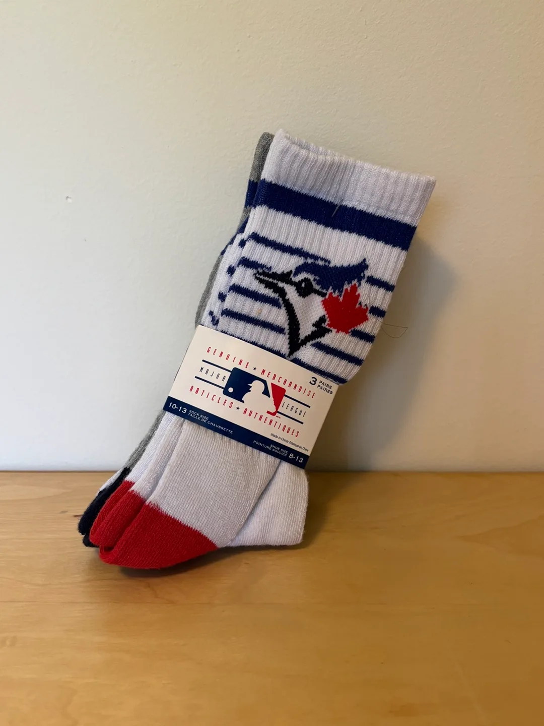 Brand New Toronto Blue Jays Socks – 3-Pack 🇨🇦 thumbnail