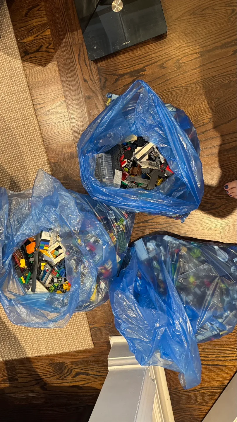 Lego Mixed Lot 30lbs of bulk lego thumbnail