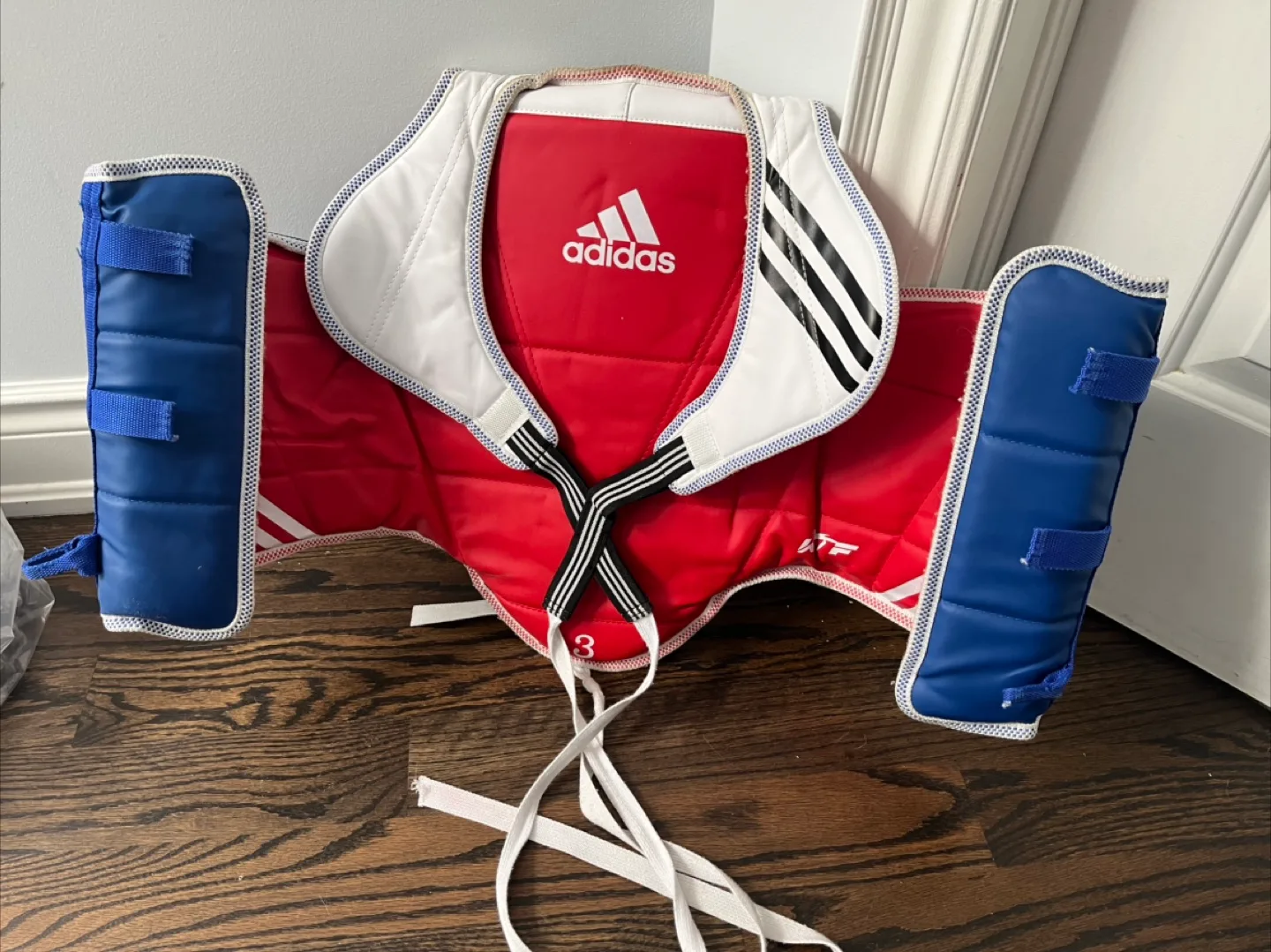 Adidas Taekwondo Gear Set image indicator(2)