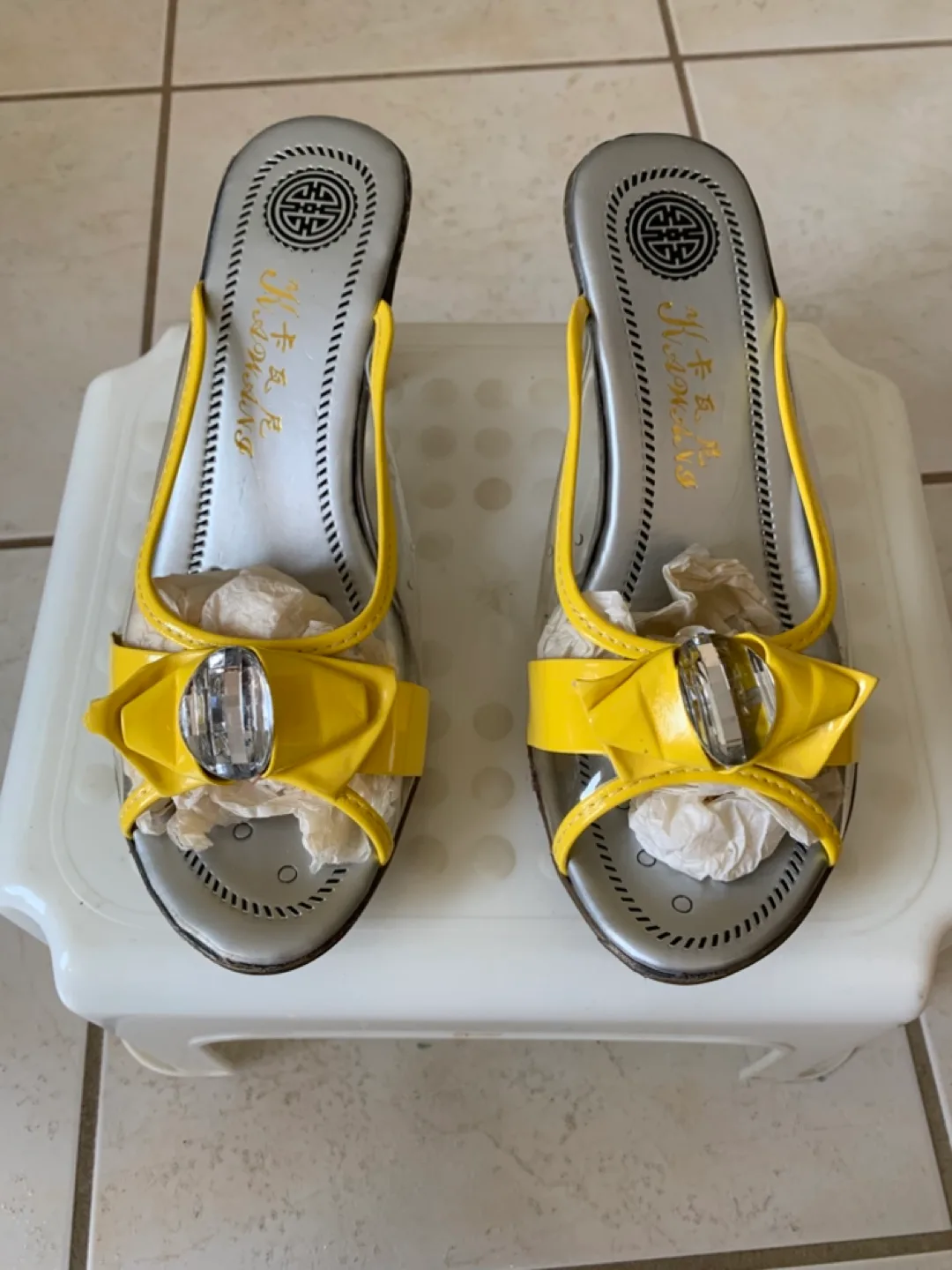 Yellow Heels thumbnail