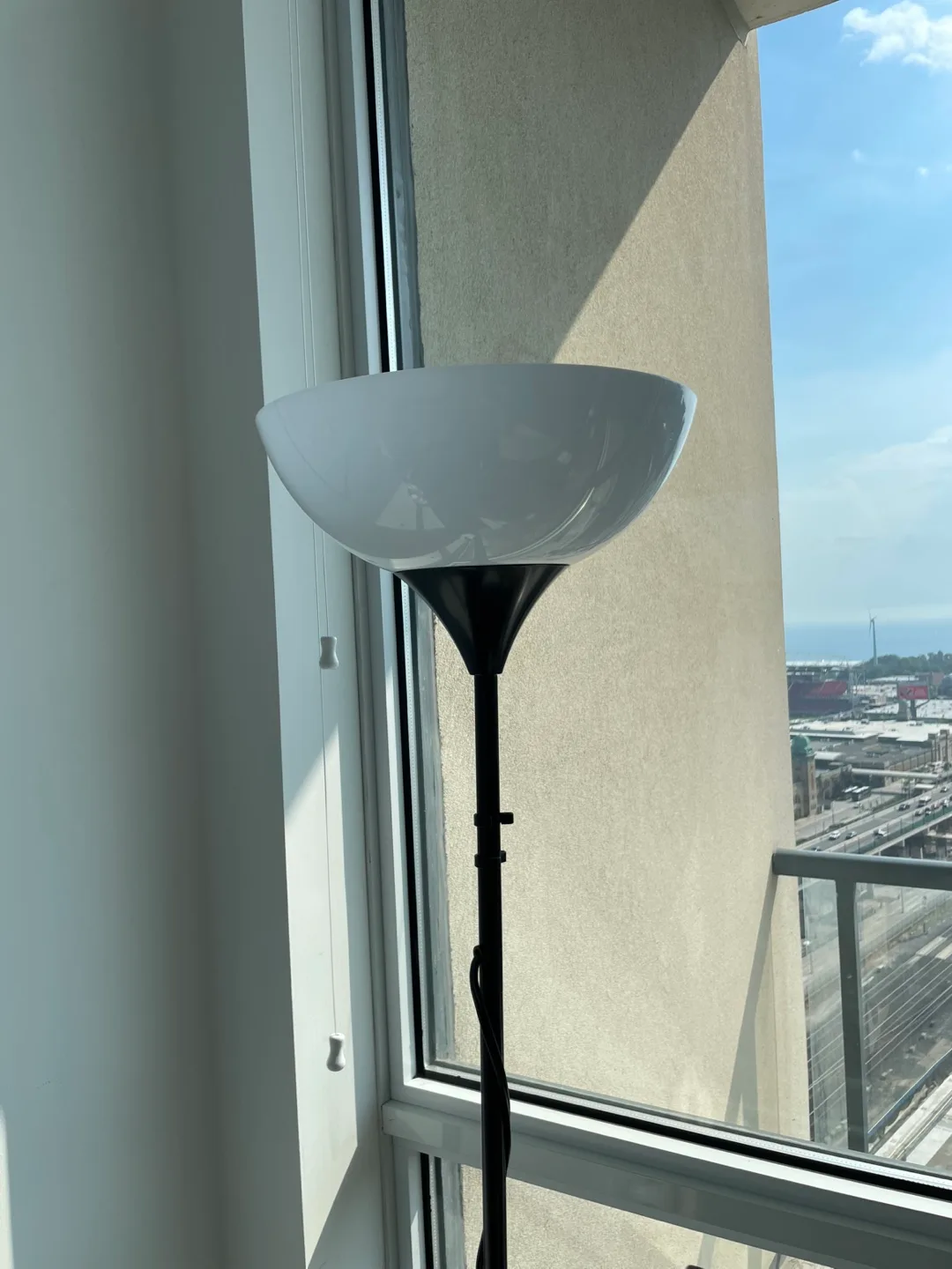 Floor Lamp thumbnail