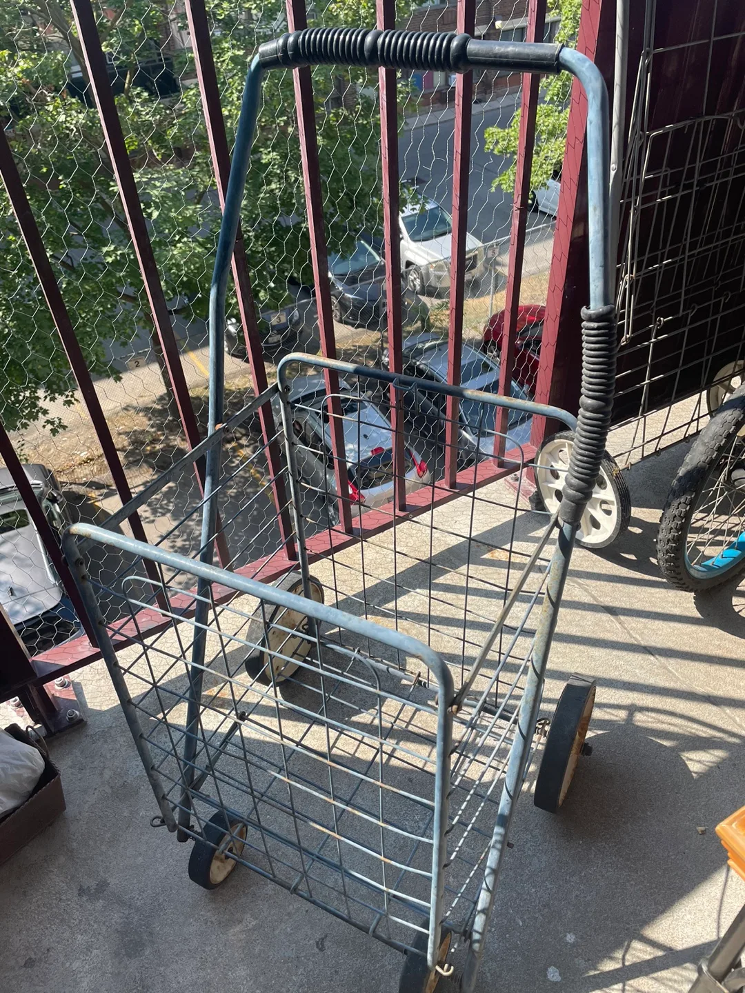 Grocery cart thumbnail