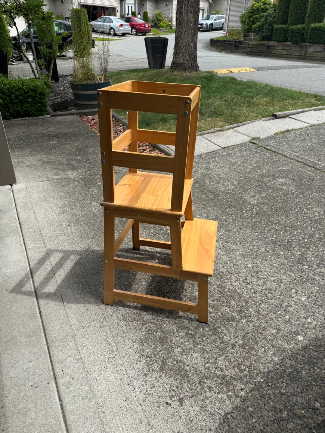 Wooden Kids Kitchen Helper Stool thumbnail