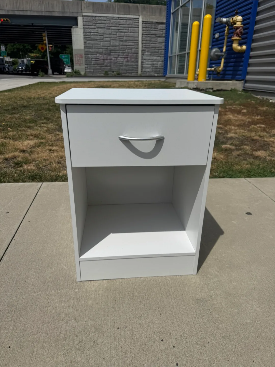 Free delivery night stand thumbnail