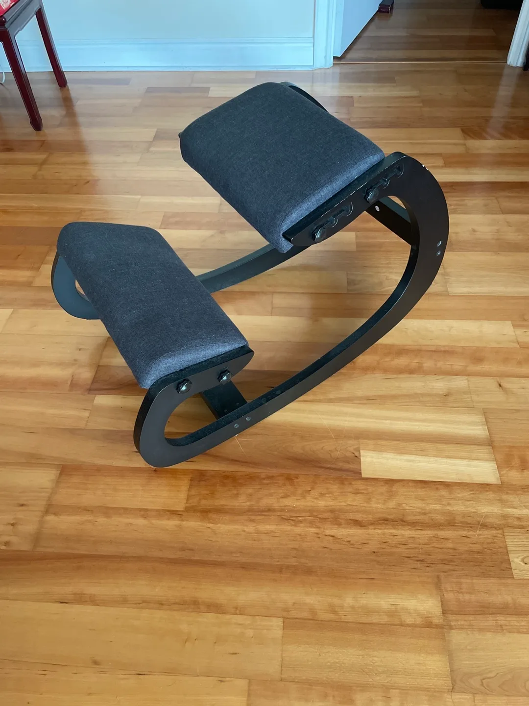 Adjustable kneeling chair thumbnail