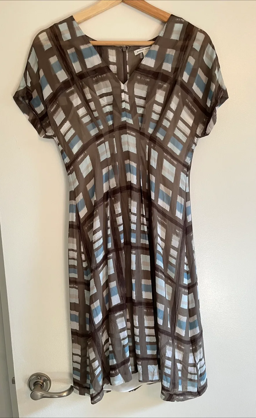 Banana Republic Silk  Dress image indicator(2)