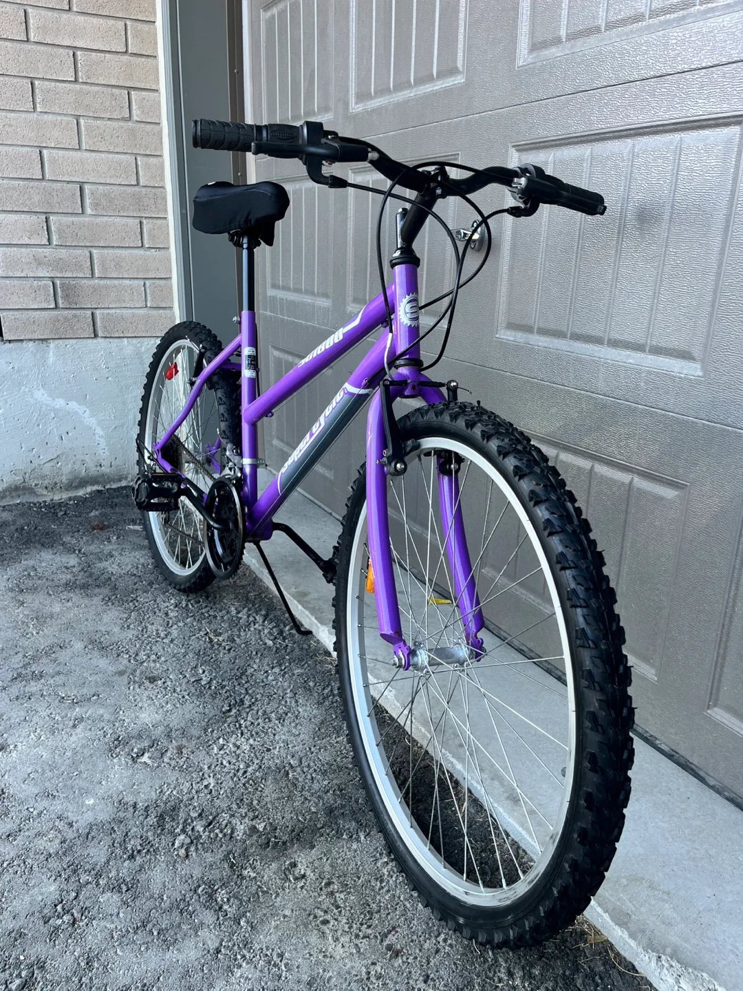 Perfect condition 26 inch Mountain Bike thumbnail