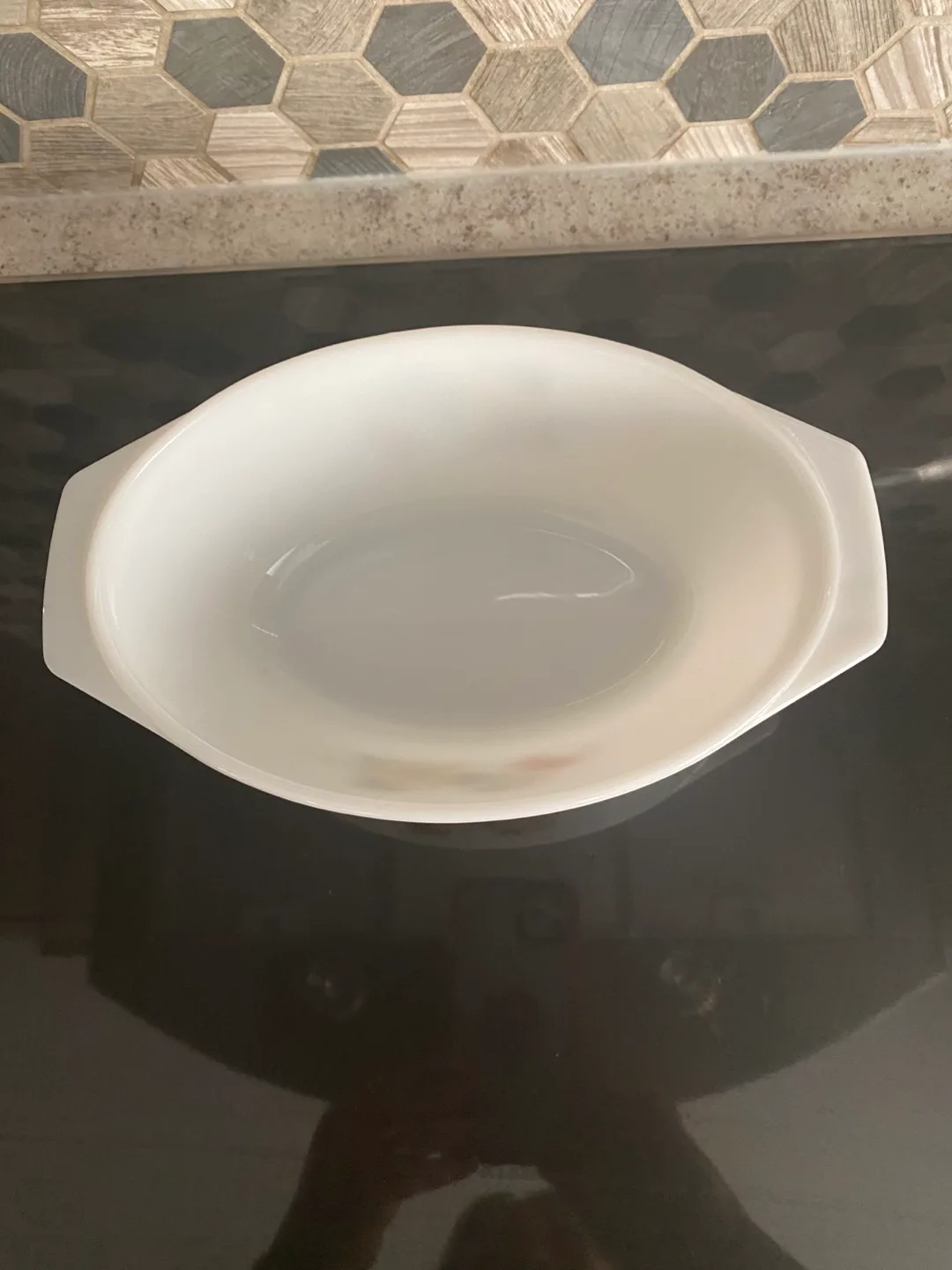 Vintage Pyrex England Oval Casserole Dish image indicator(3)