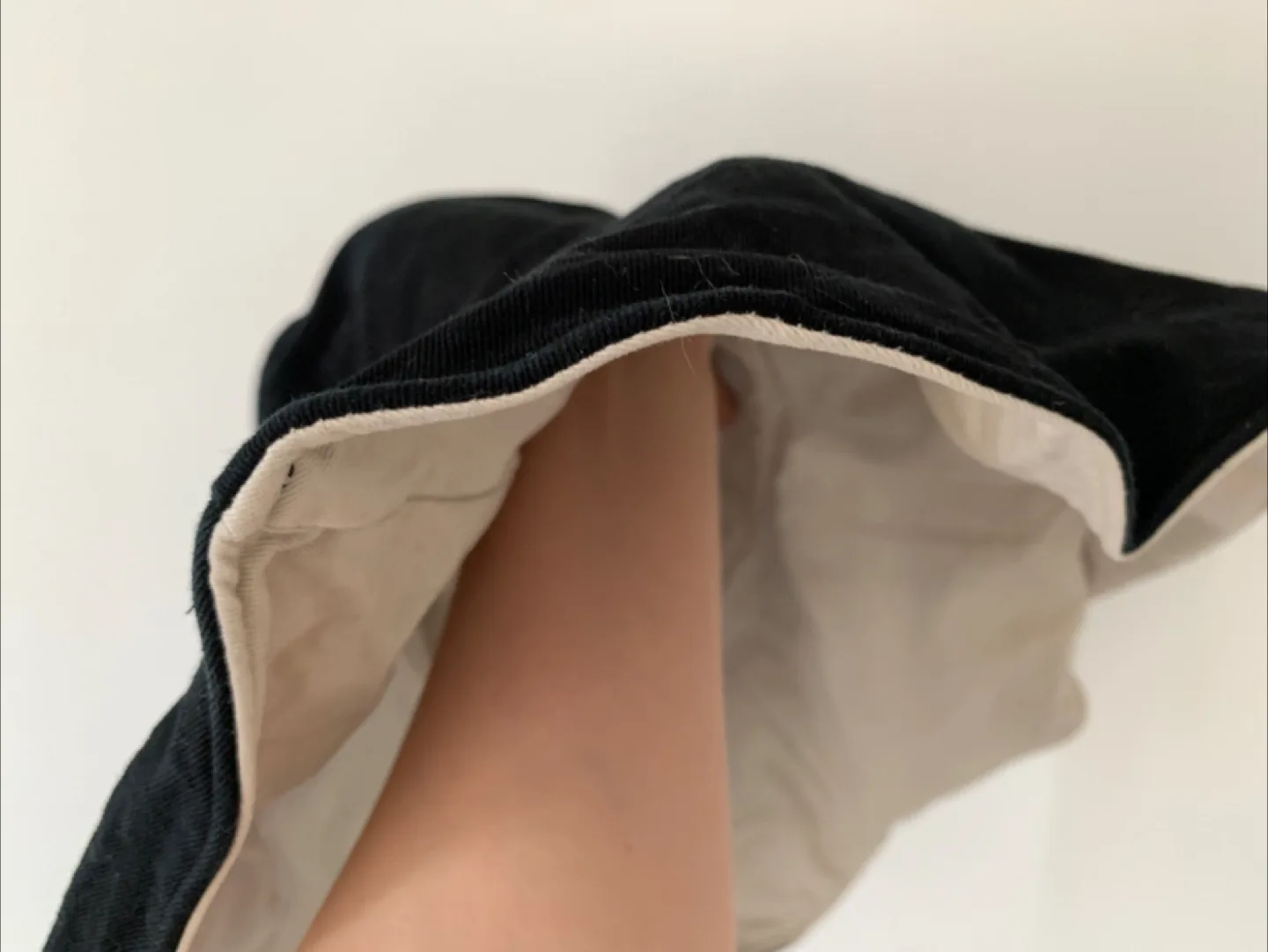 Reversible Bucket Hat - Beige & Black image indicator(2)