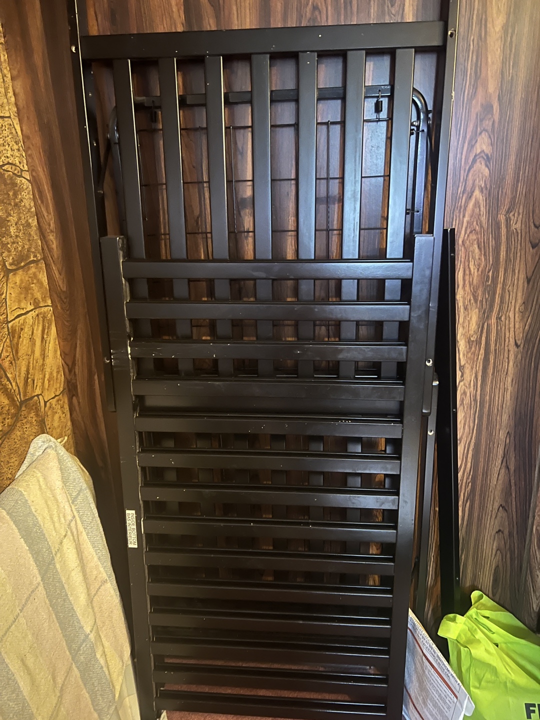 Delta 3 in 1 Baby Crib Good condition