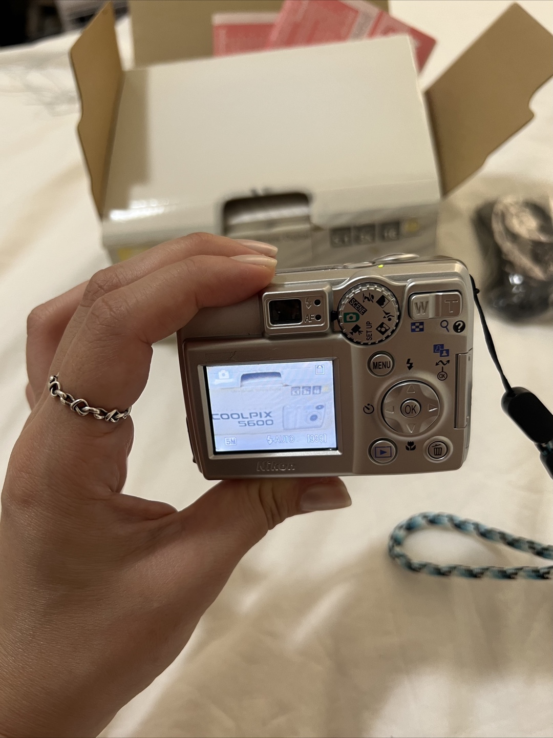 Nikon COOLPIX 5600 Digital Camera - photo 4