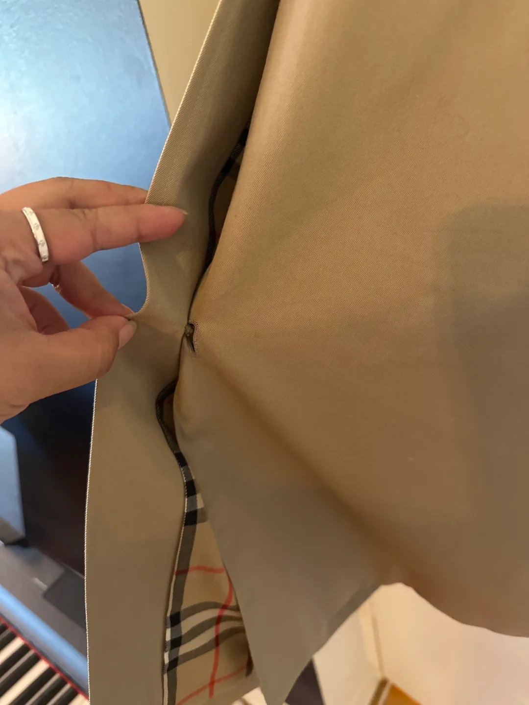 Burberry Trench Coat- free delivery image indicator(6)