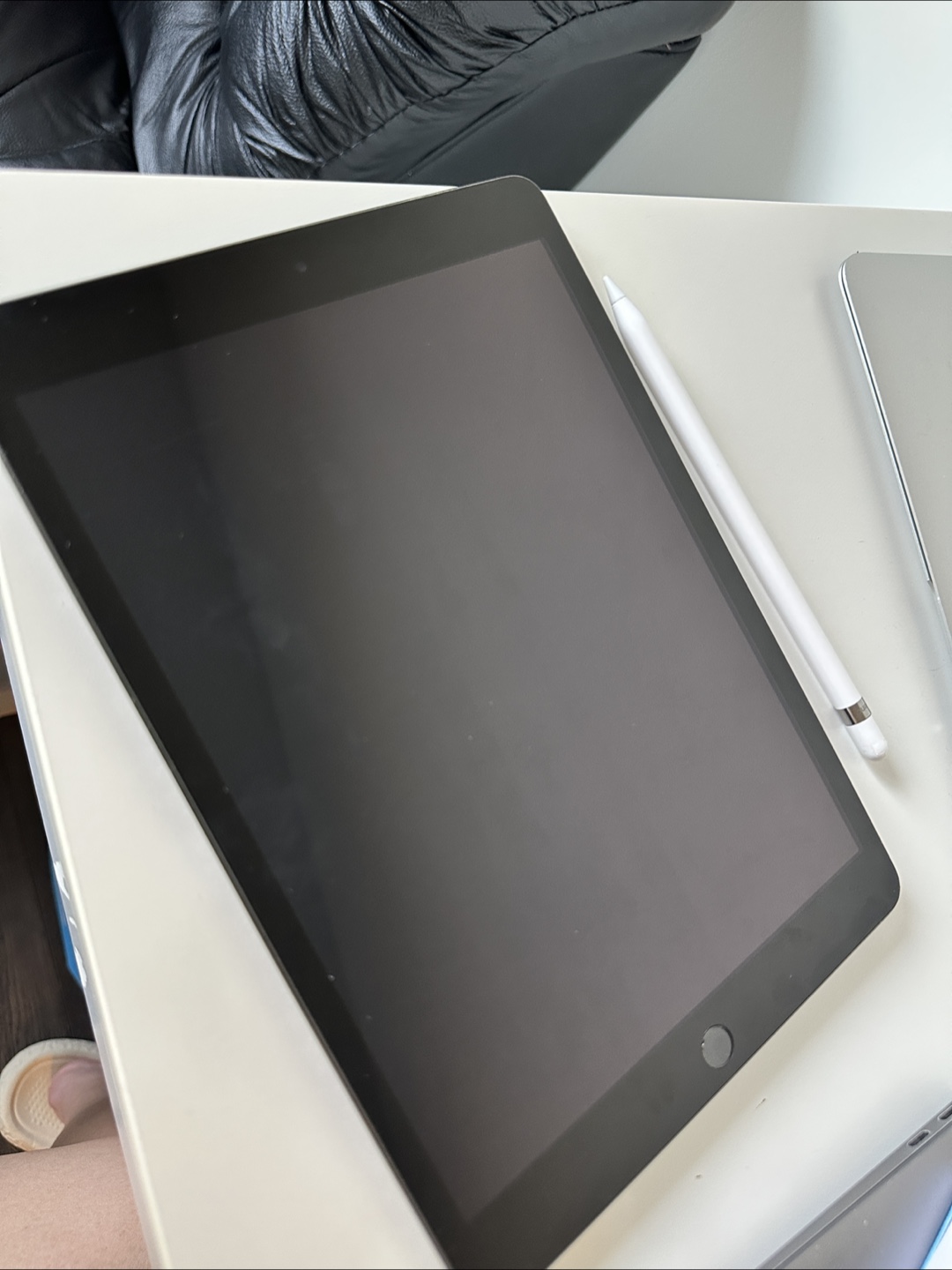 Apple iPad 9th Generation with WiFi