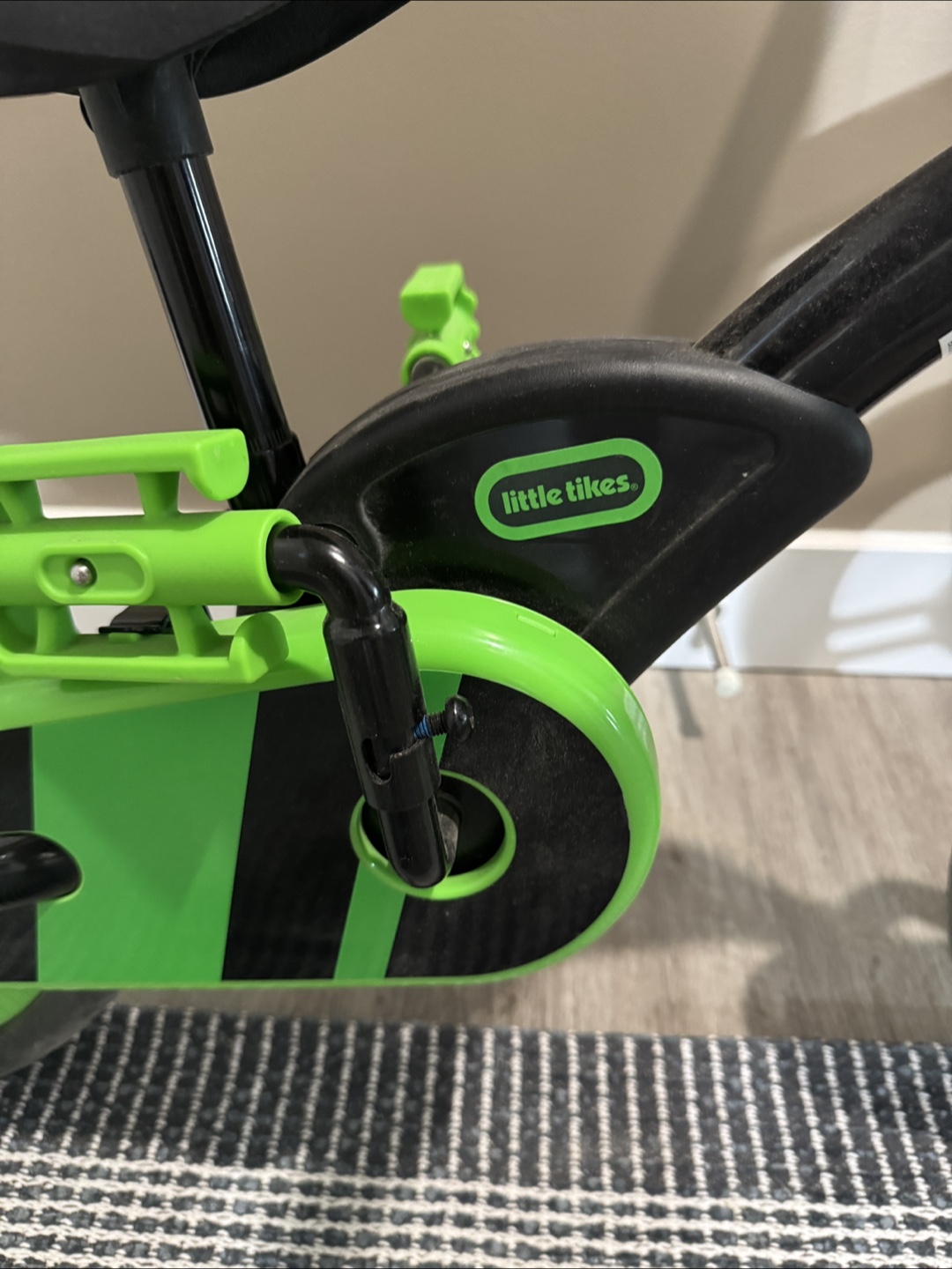 Little Tikes My First Balance 2 Pedal Bike (Green) - photo 2