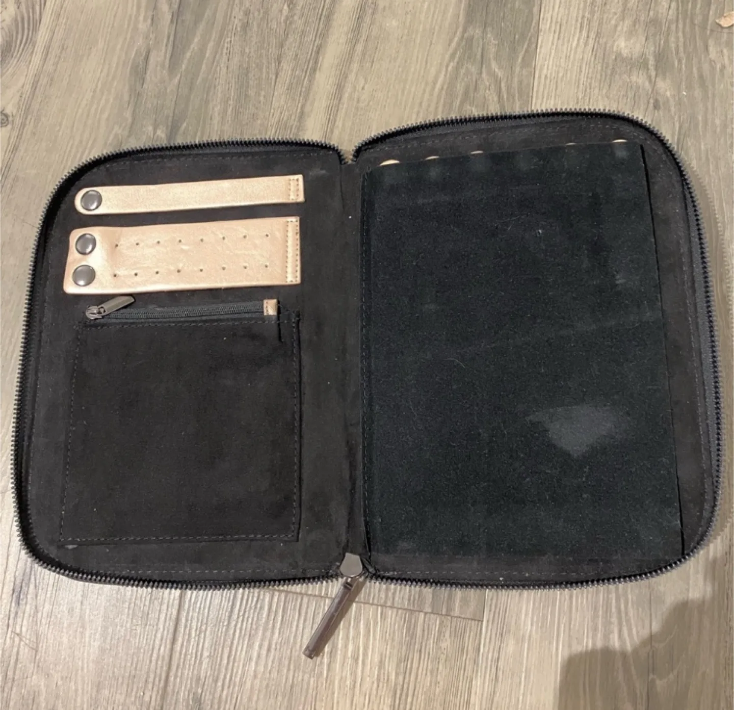 H by Halston Jewelry Travel Case and Organizer image indicator(4)