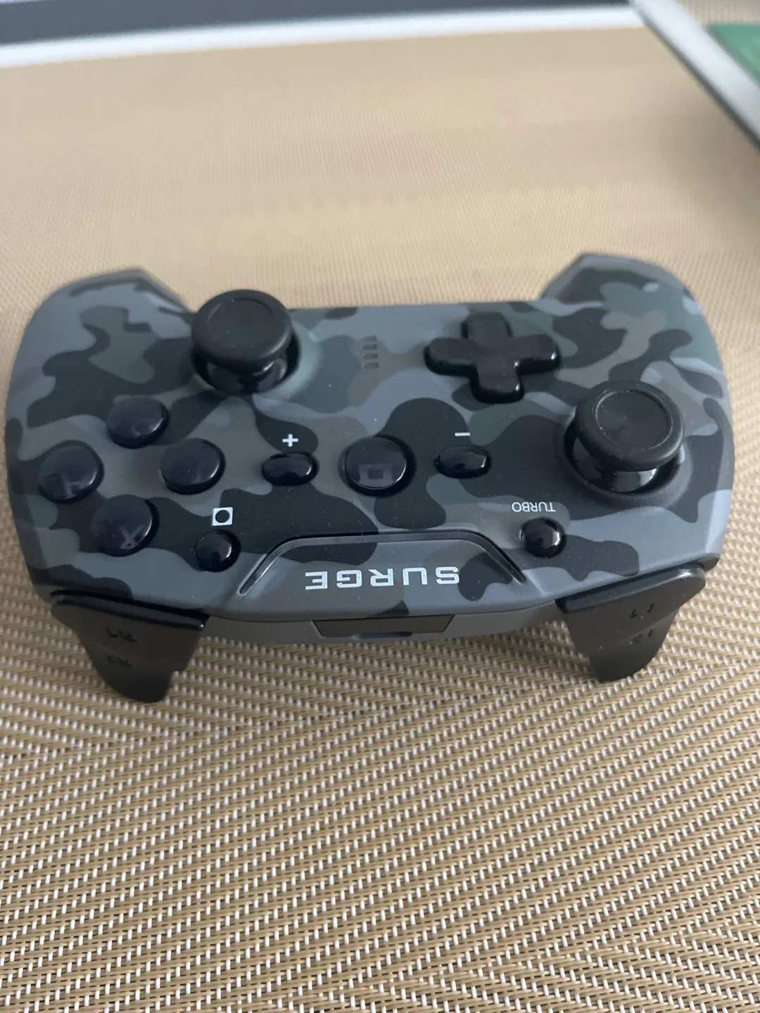 Surge Camo Wireless Game Controller image indicator(2)