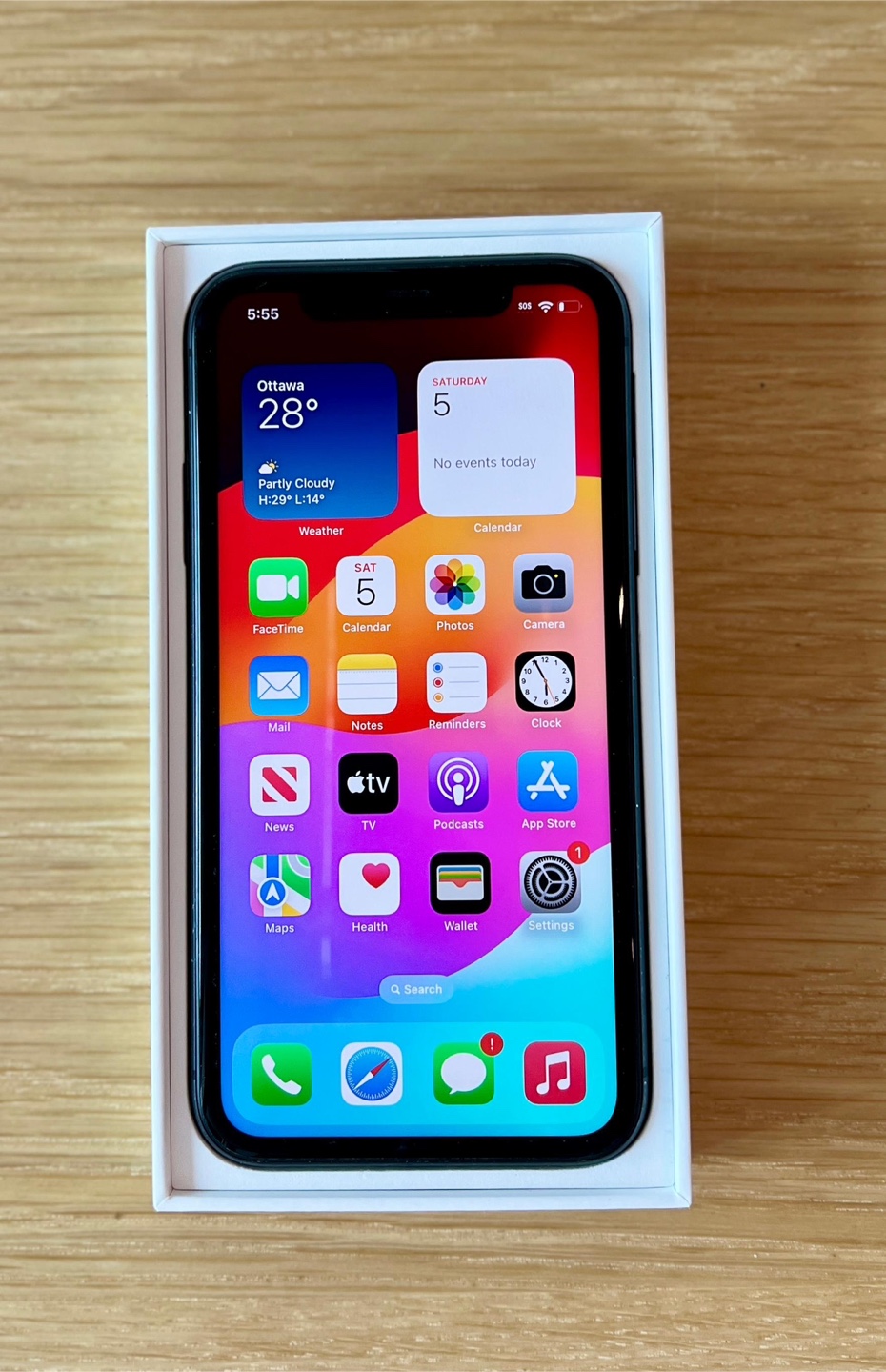 iPhone 11 - 64GB - Black - photo 2