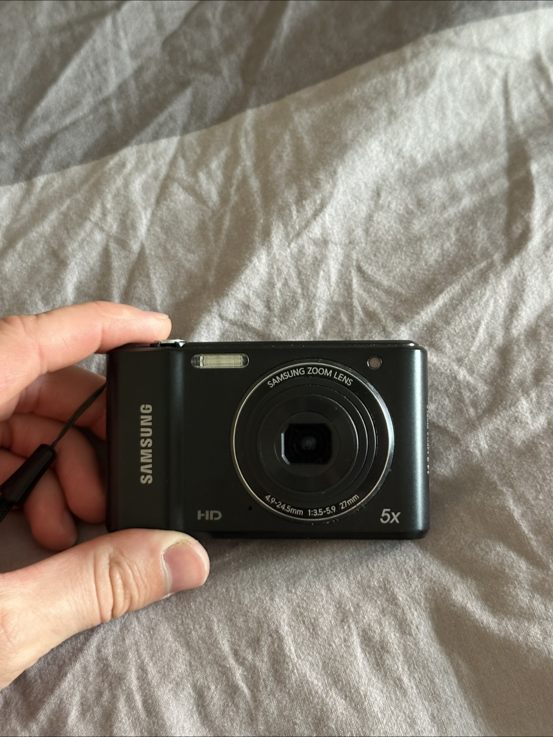 Samsung Digital Camera ES90 - Black - photo 4
