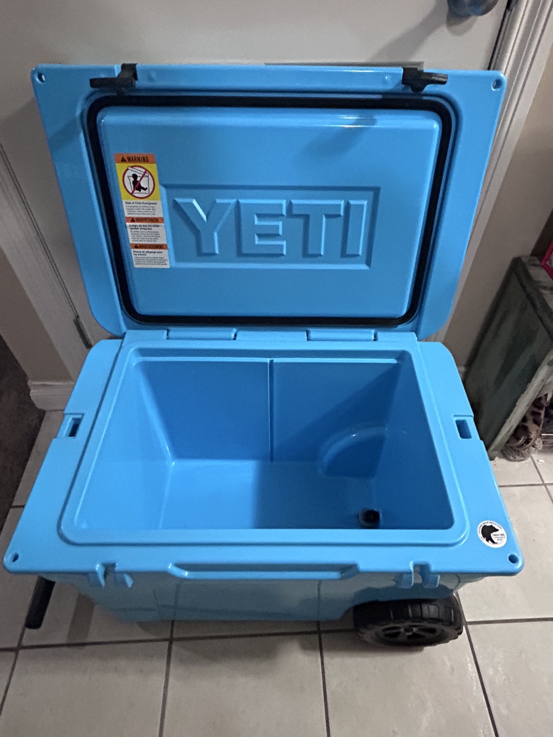 Yeti Tundra Haul Wheeled Cooler - Ice Blue - photo 3