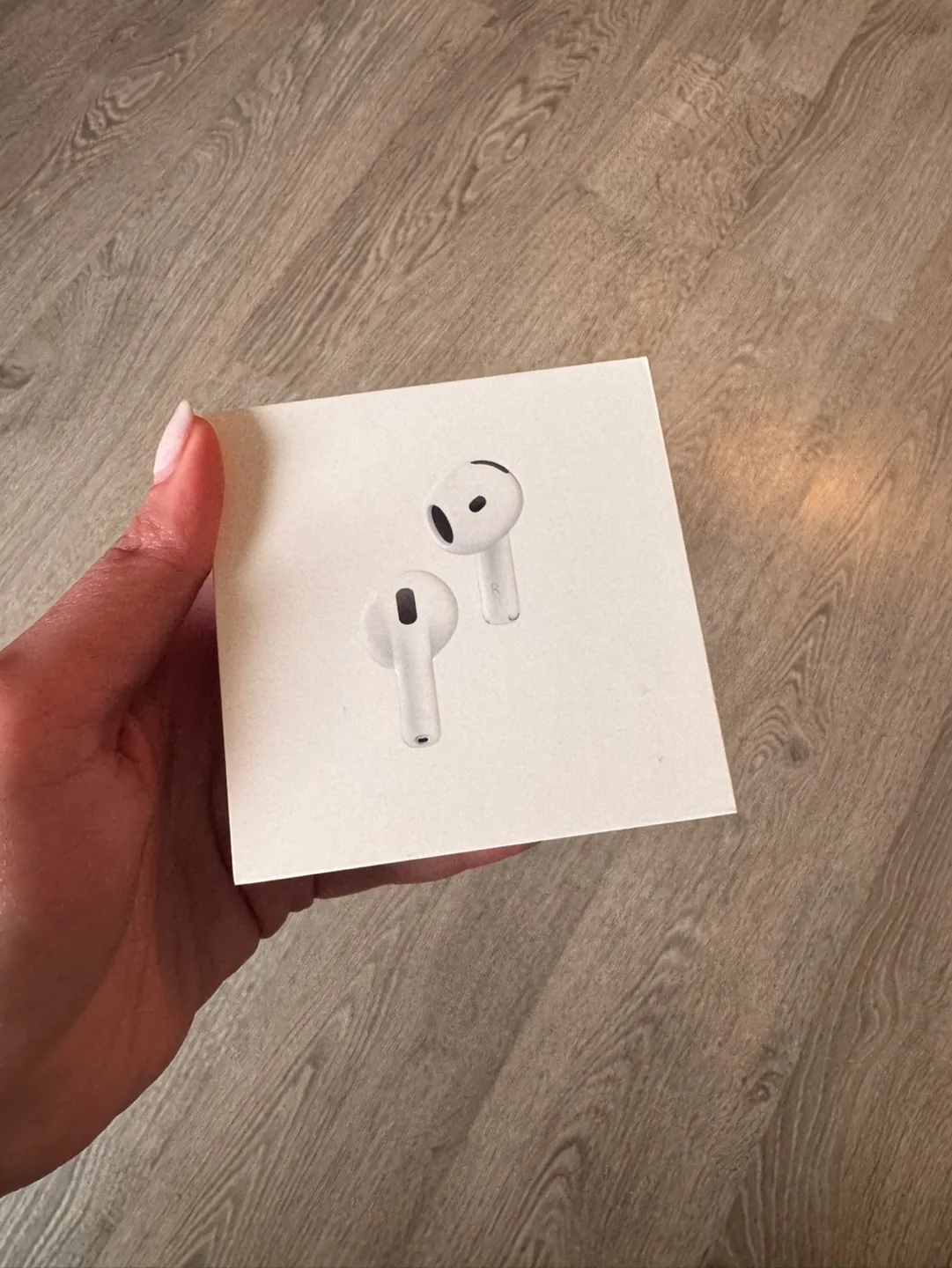 New Apple AirPods 4 Active Noise Cancellation thumbnail