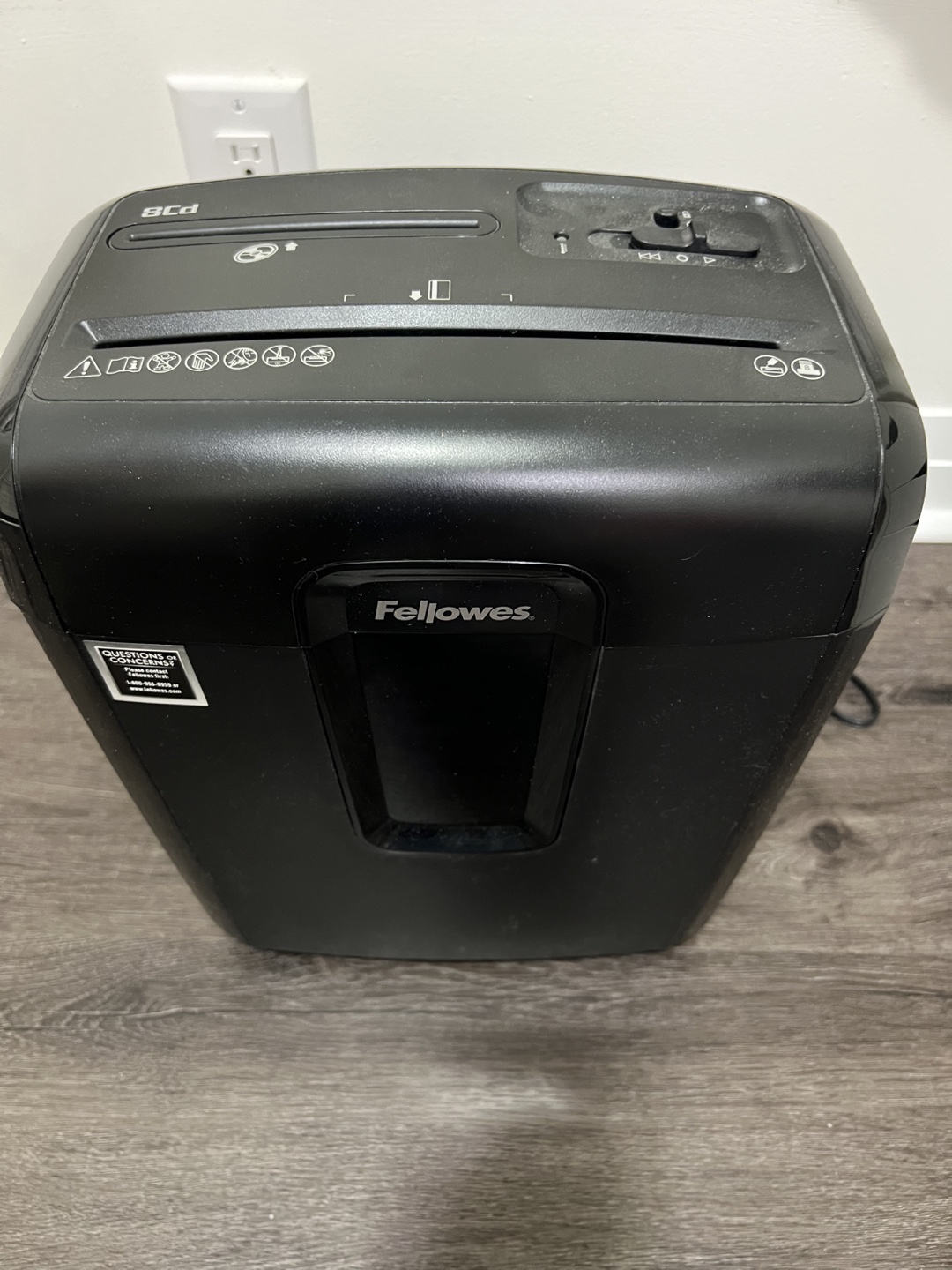 Fellowes Paper Shredder - photo 2