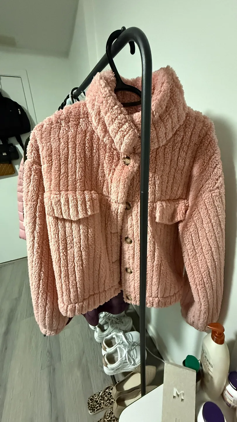 Pink Fuzzy Jacket image indicator(2)