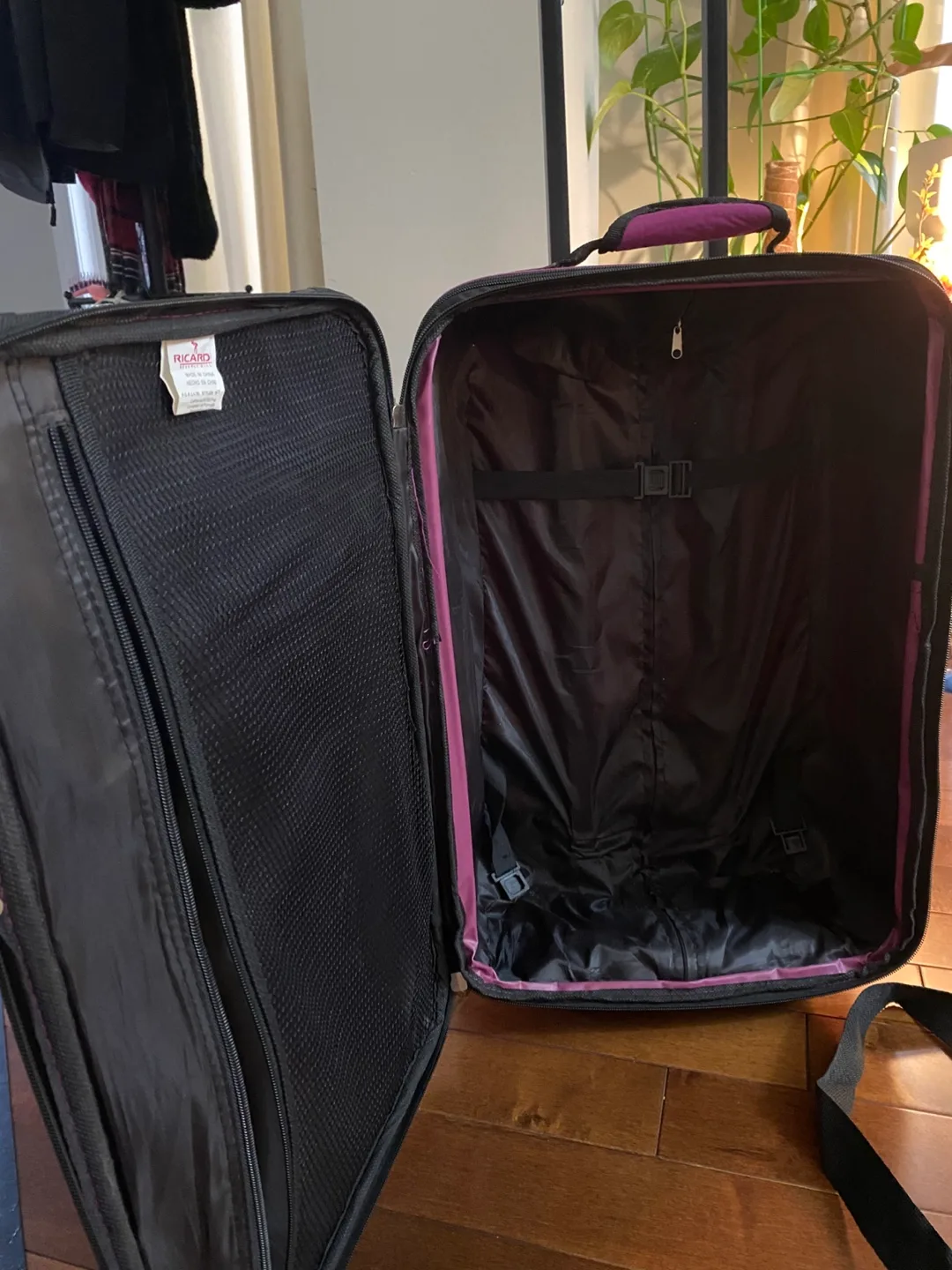 Sonoma Purple Luggage Set - Carry-on & Shoulder Bag image indicator(6)