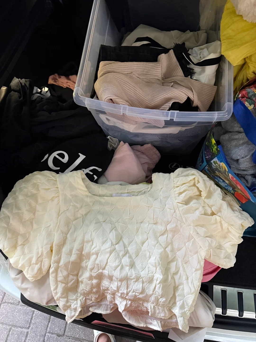 New~~ Cream Puff Sleeve Crop Top thumbnail