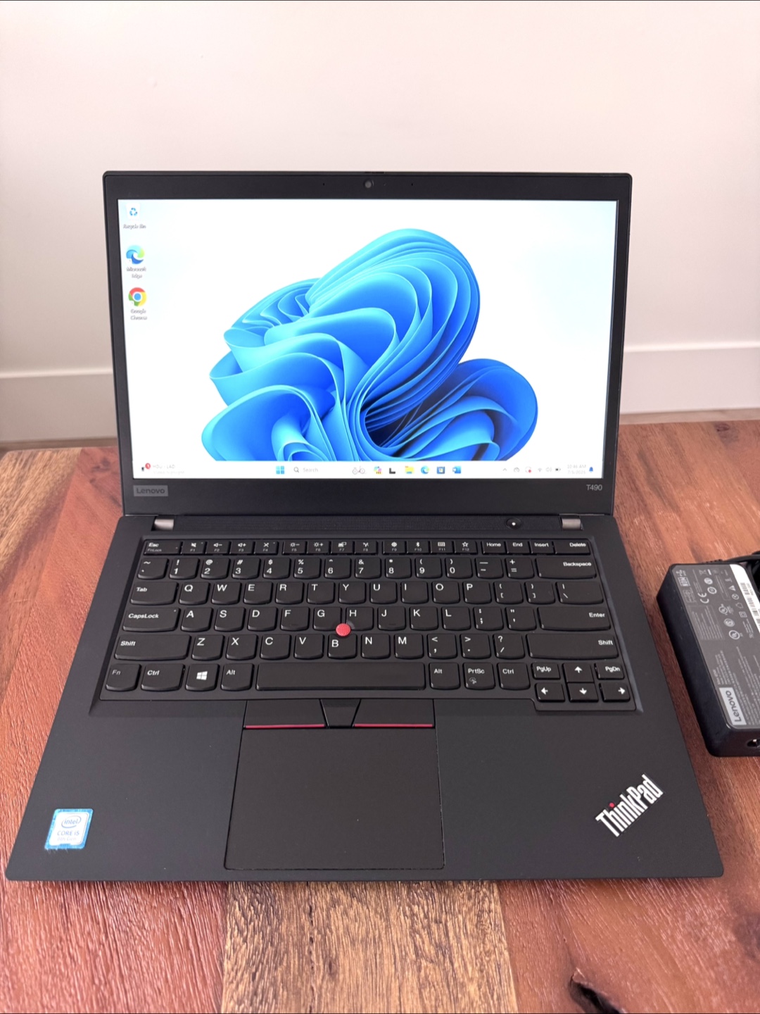 Lenovo ThinkPad T490 Laptop-Win 11 - photo 5