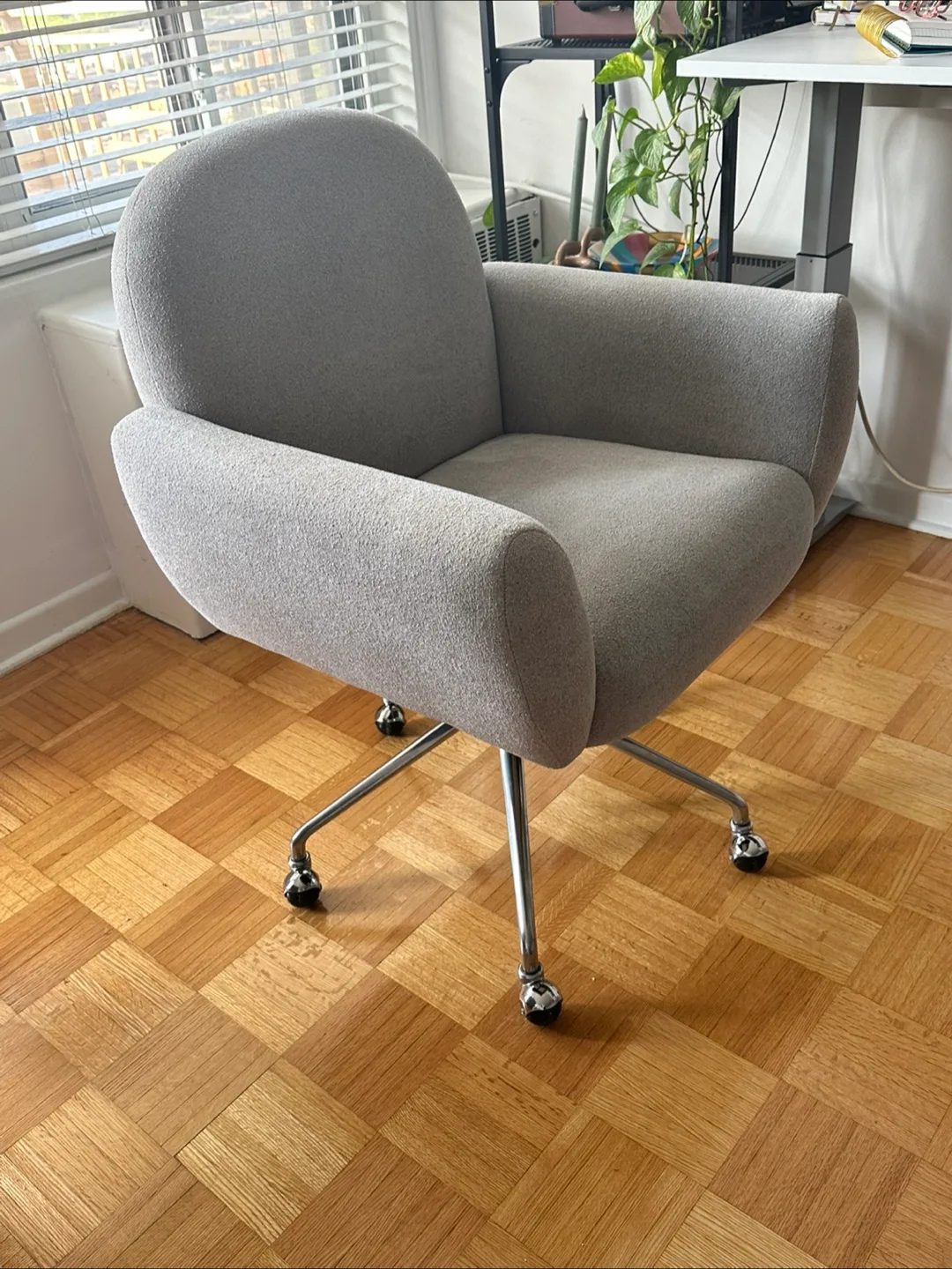 Office Desk Chair - Crate & Barrel image indicator(3)