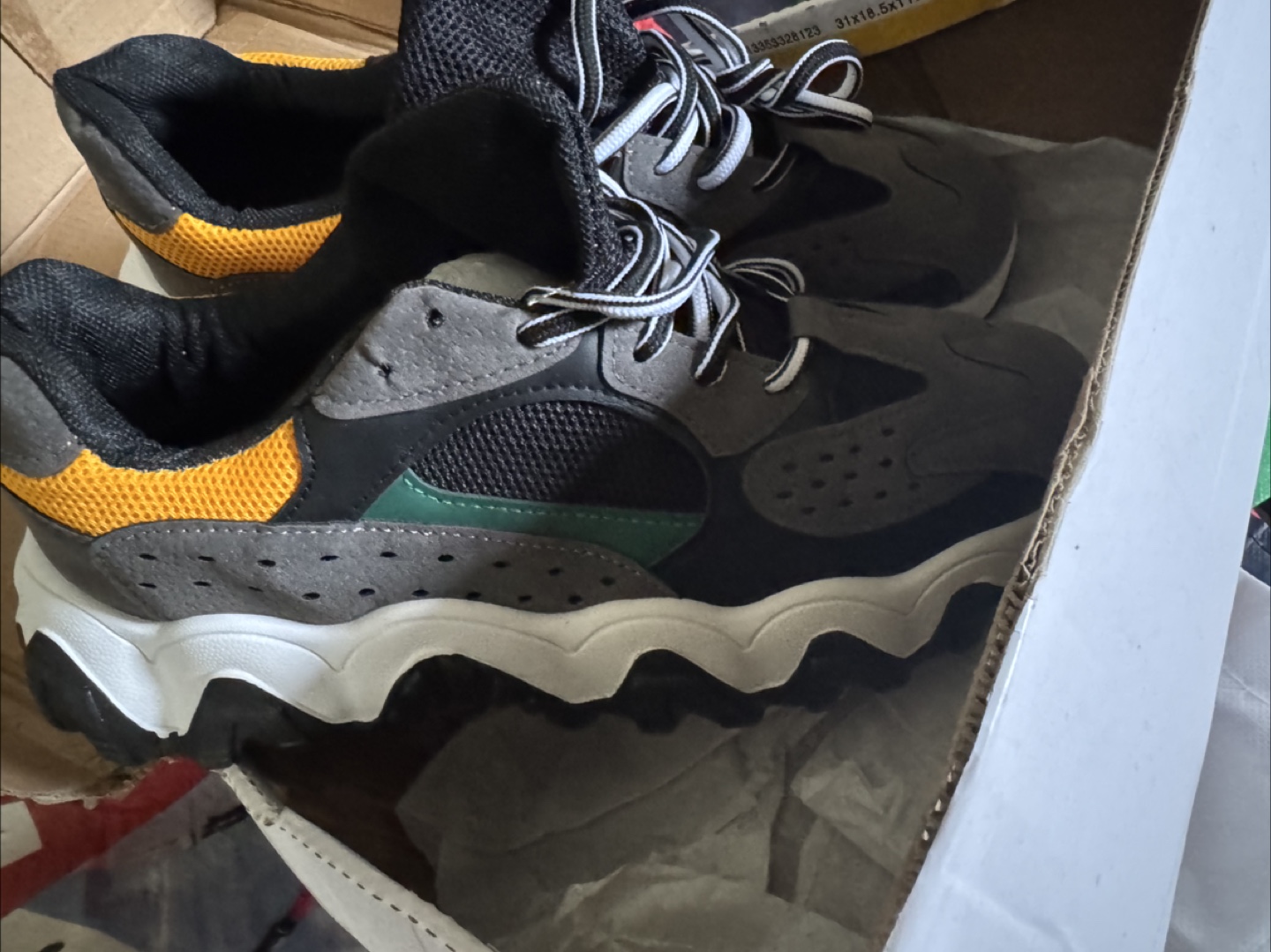 Fashion Casual Shoes - Size 42 - photo 2