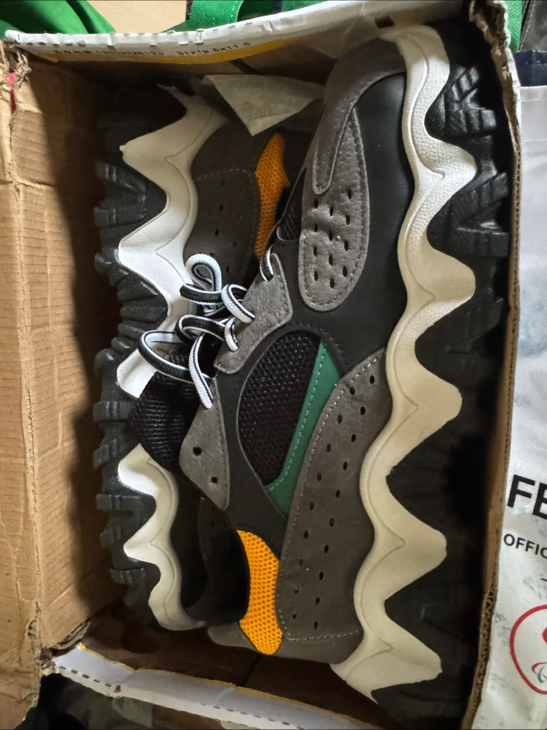 Fashion Casual Shoes - Size 42 thumbnail