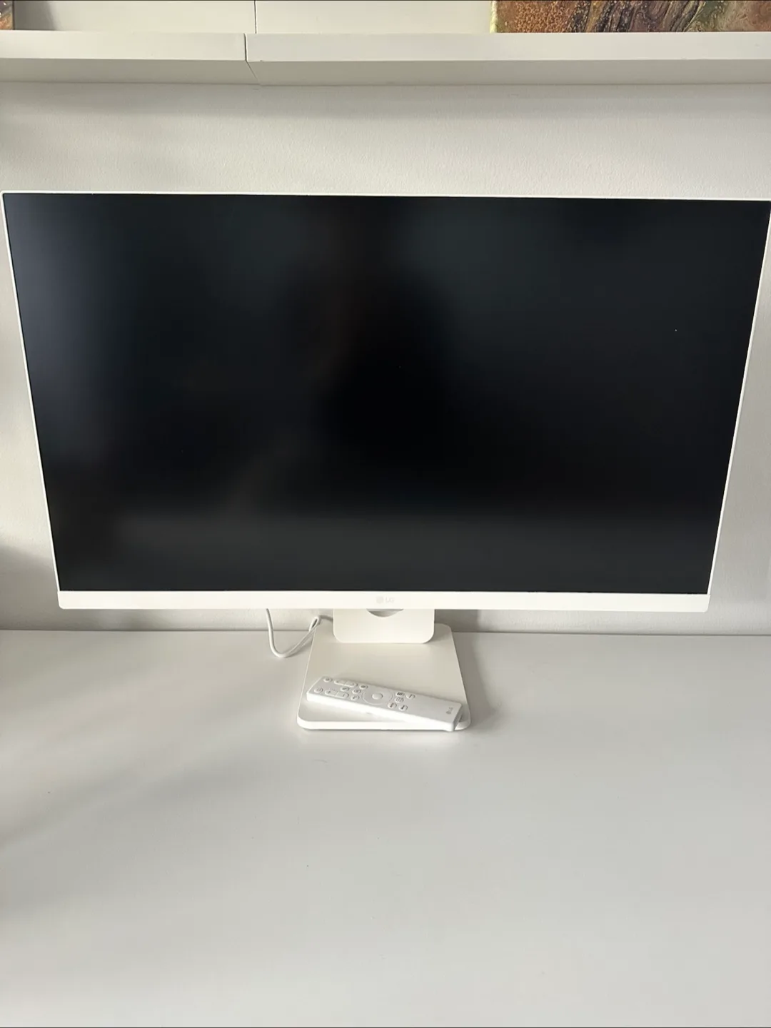 LG Ultra HD Monitor 27-inch thumbnail