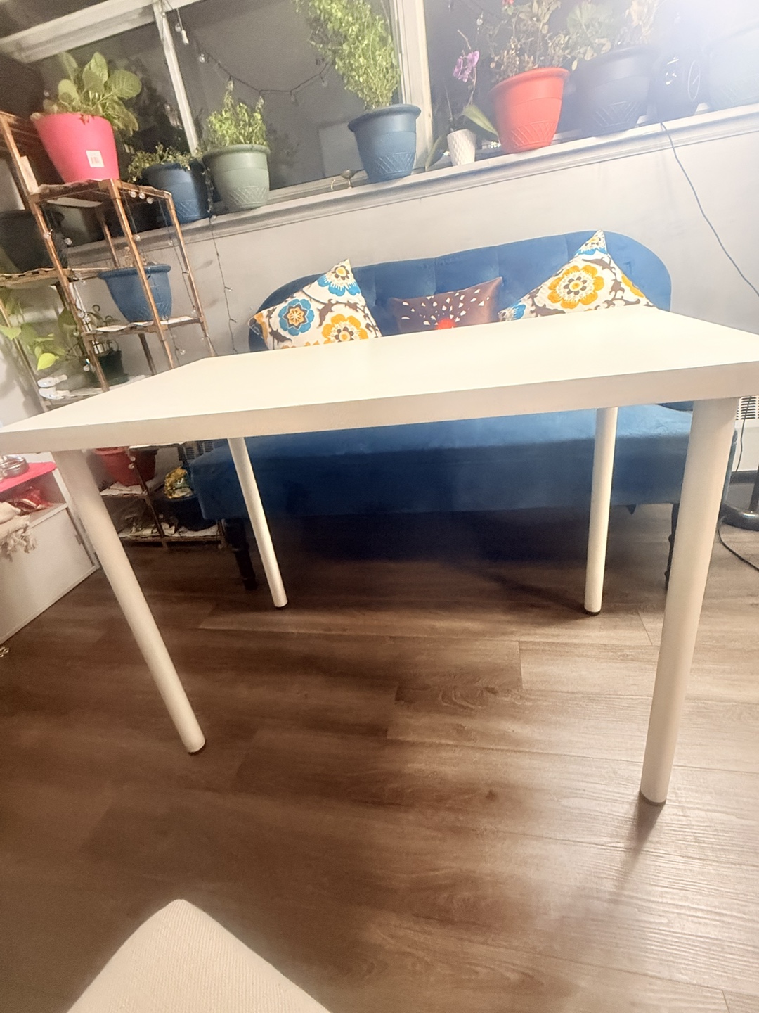White Table - photo 3