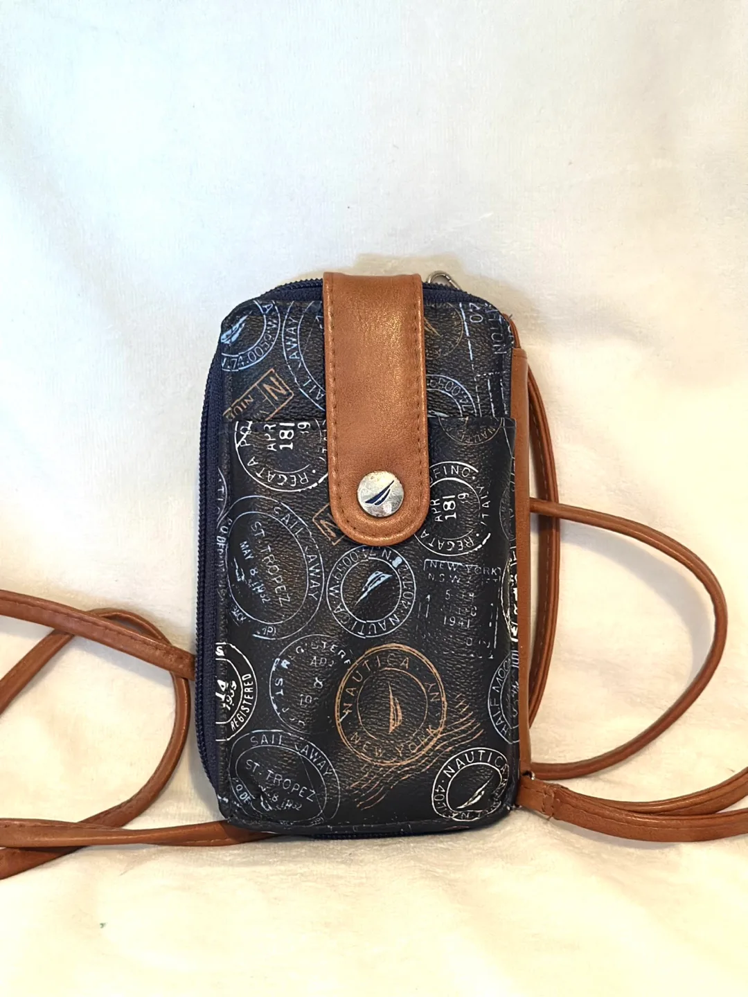 Nautica Crossbody Wallet thumbnail