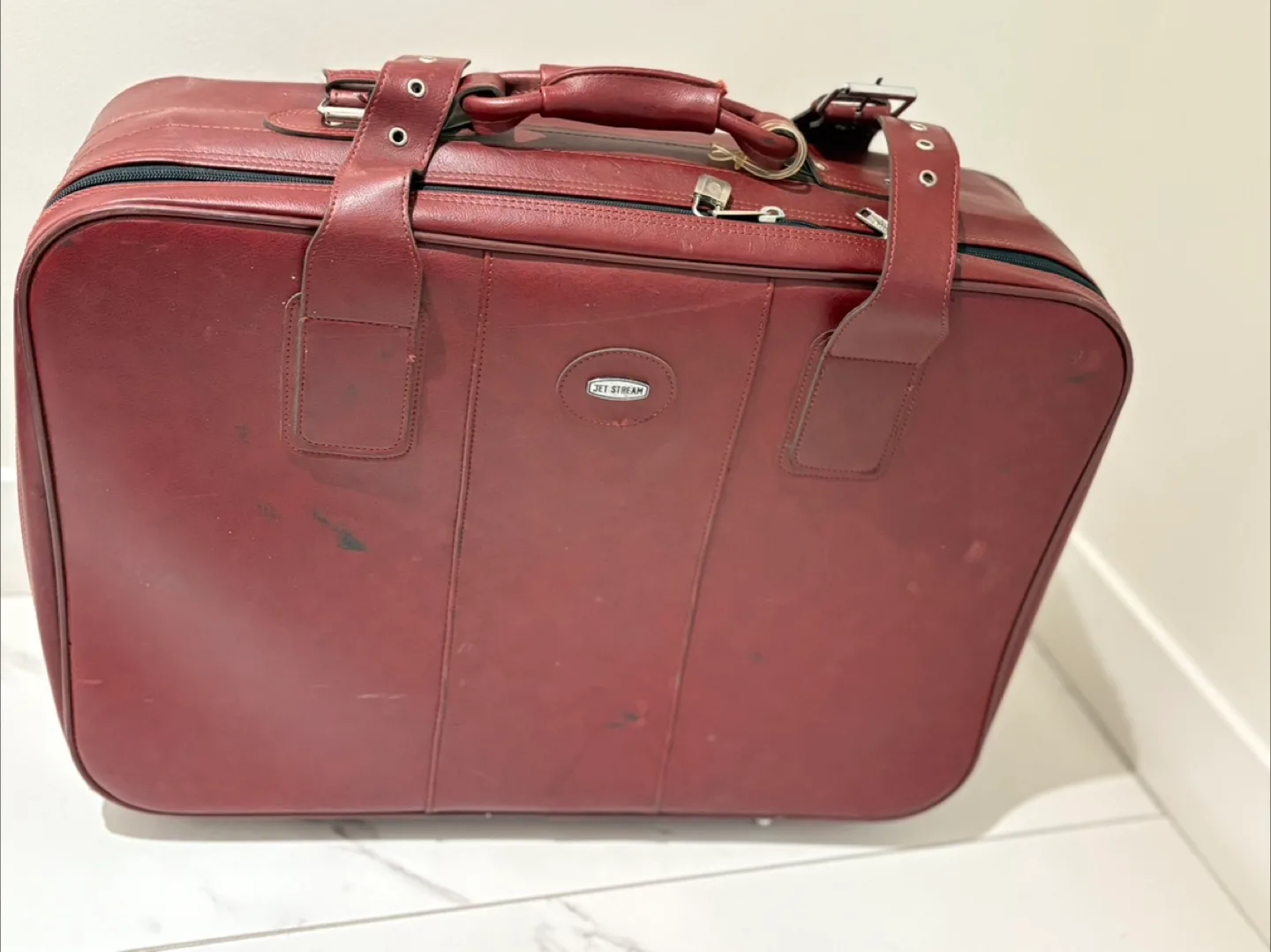 Jet Stream Burgundy Suitcase thumbnail
