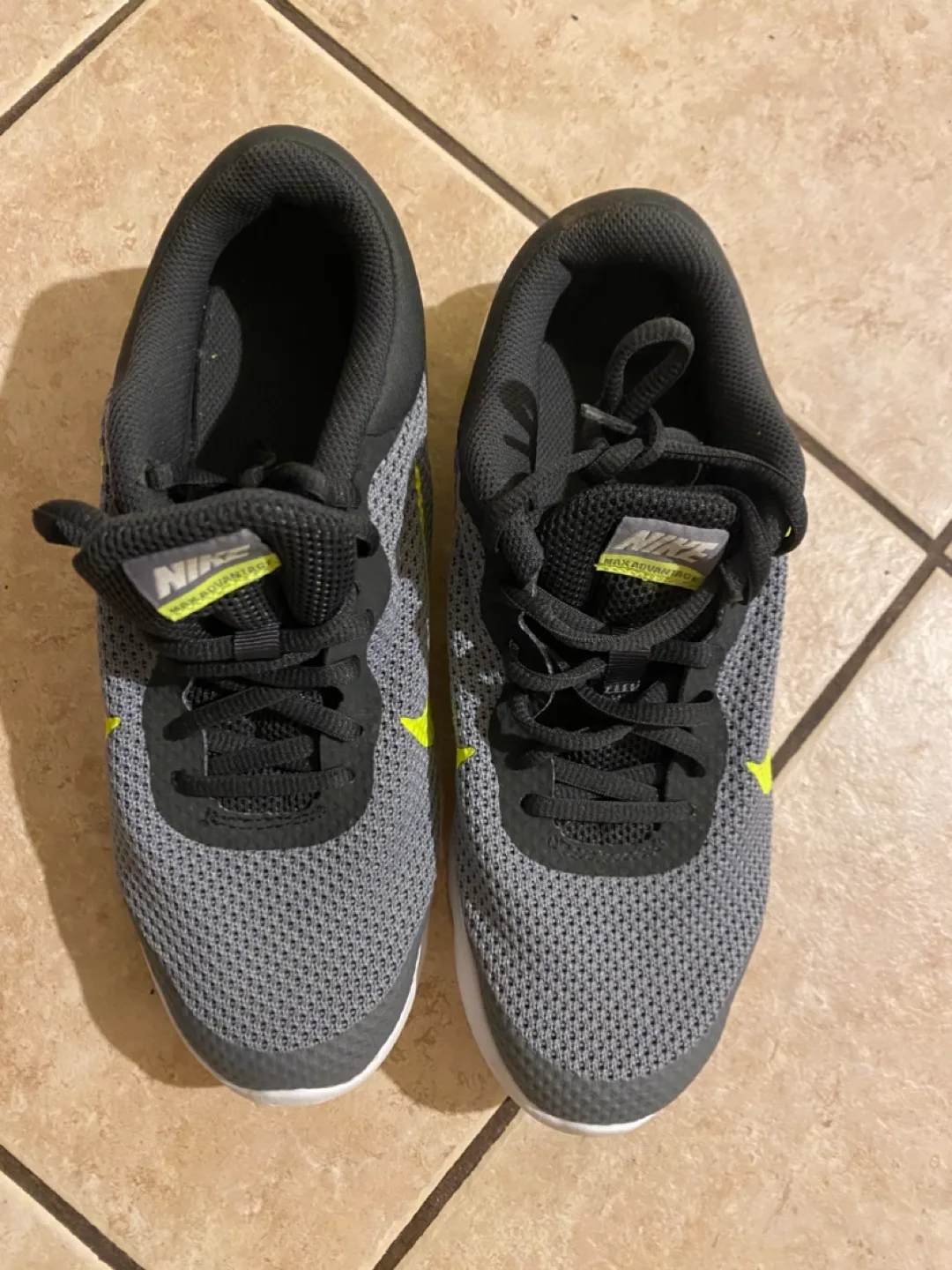 Nike Max Advantage Sneakers thumbnail